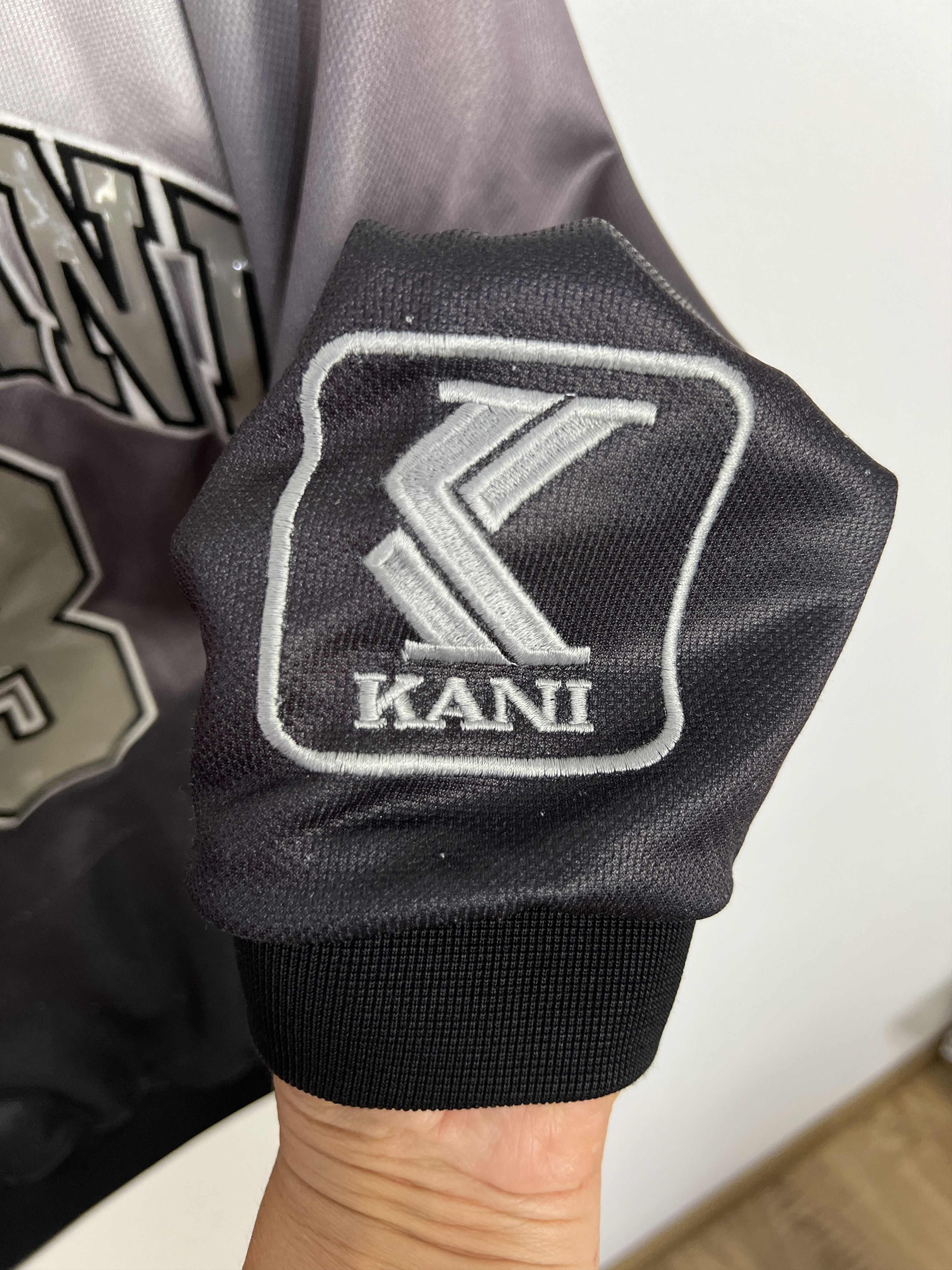 Karl Kani Vintage Karl Kani 23 Hoodie Rap Hip Hop Jacket Rare Big Logo Size US S / EU 44-46 / 1 - 4 Thumbnail