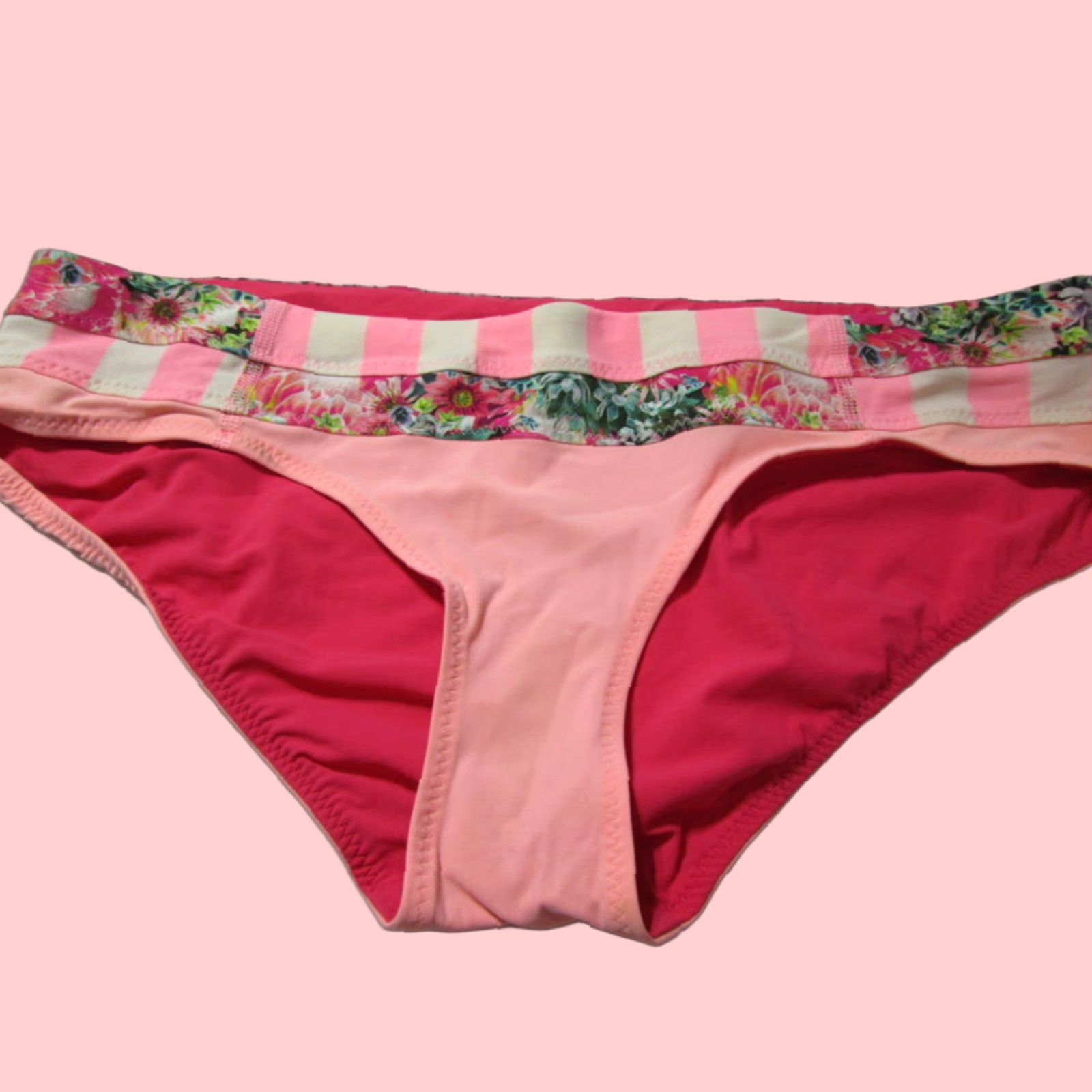 Lululemon Womens Size 8 Pink Hipster Bikini Bottom Beach Swimwear