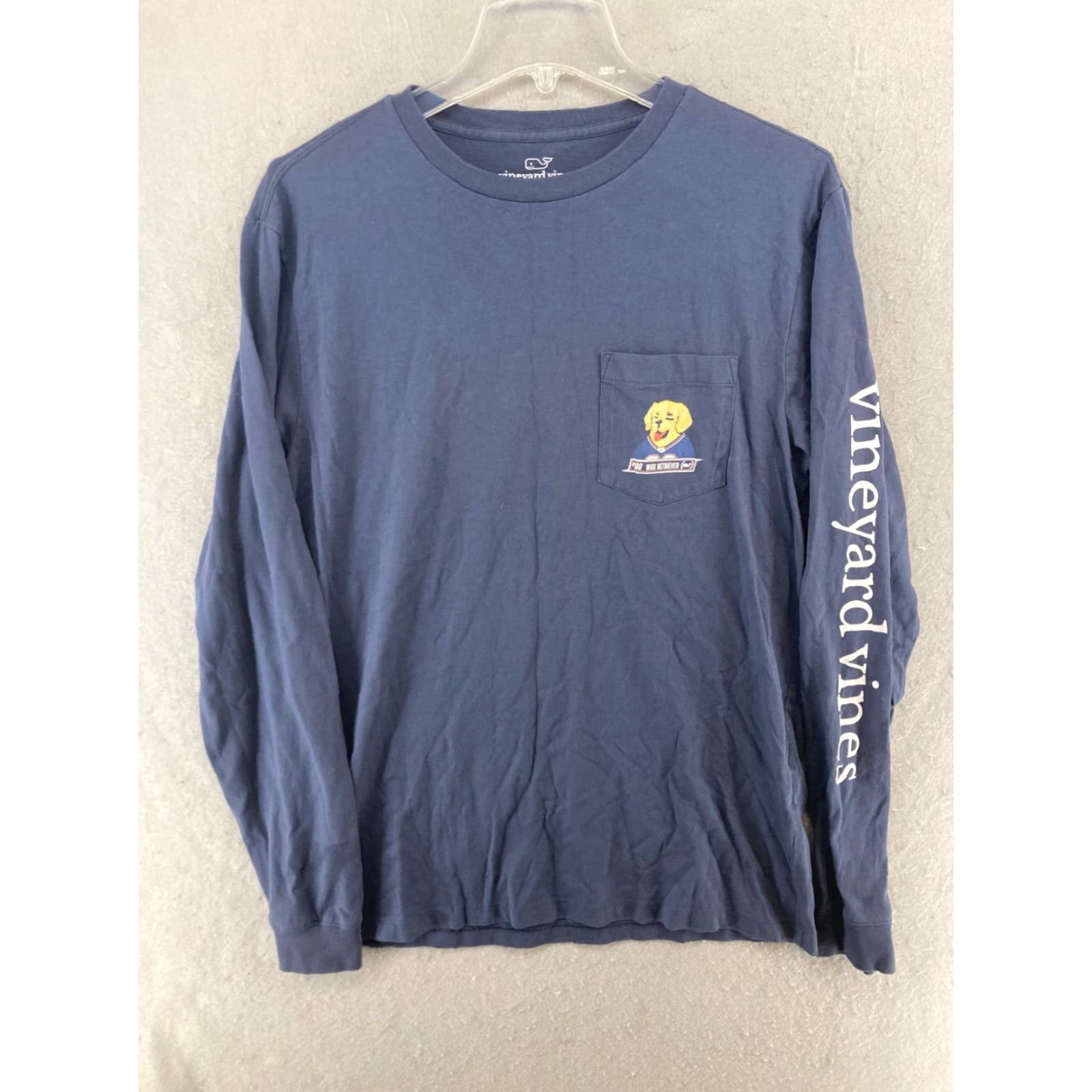 Vineyard Vines VINTAGE? No, not vintage. Vineyard Vines T-Shirt Mens Short Sleeve Crew Neck Graphic Blue S 98 Wide Retriever Football Size US S / EU 44-46 / 1 - 2 Thumbnail