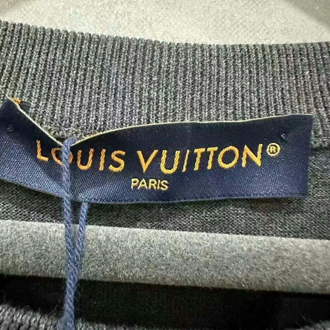 Louis Vuitton louis vuitton logo short sleeve t. Size US XXL / EU 58 / 5 - 4 Thumbnail
