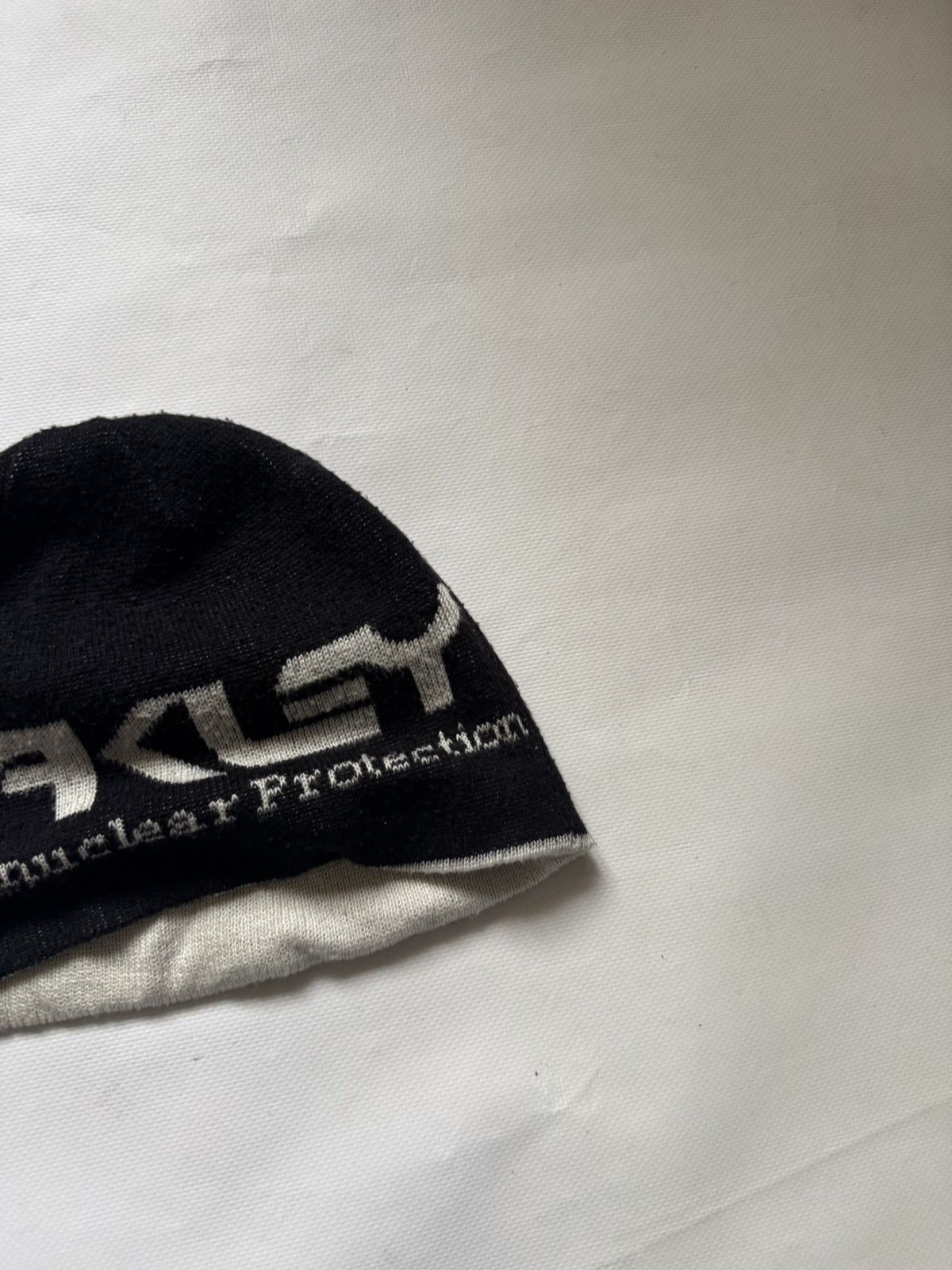 Oakley Vintage Oakley Big Logo Beanie Y2K Cyber Gorpcore REVERSIBLE Size ONE SIZE - 6 Thumbnail