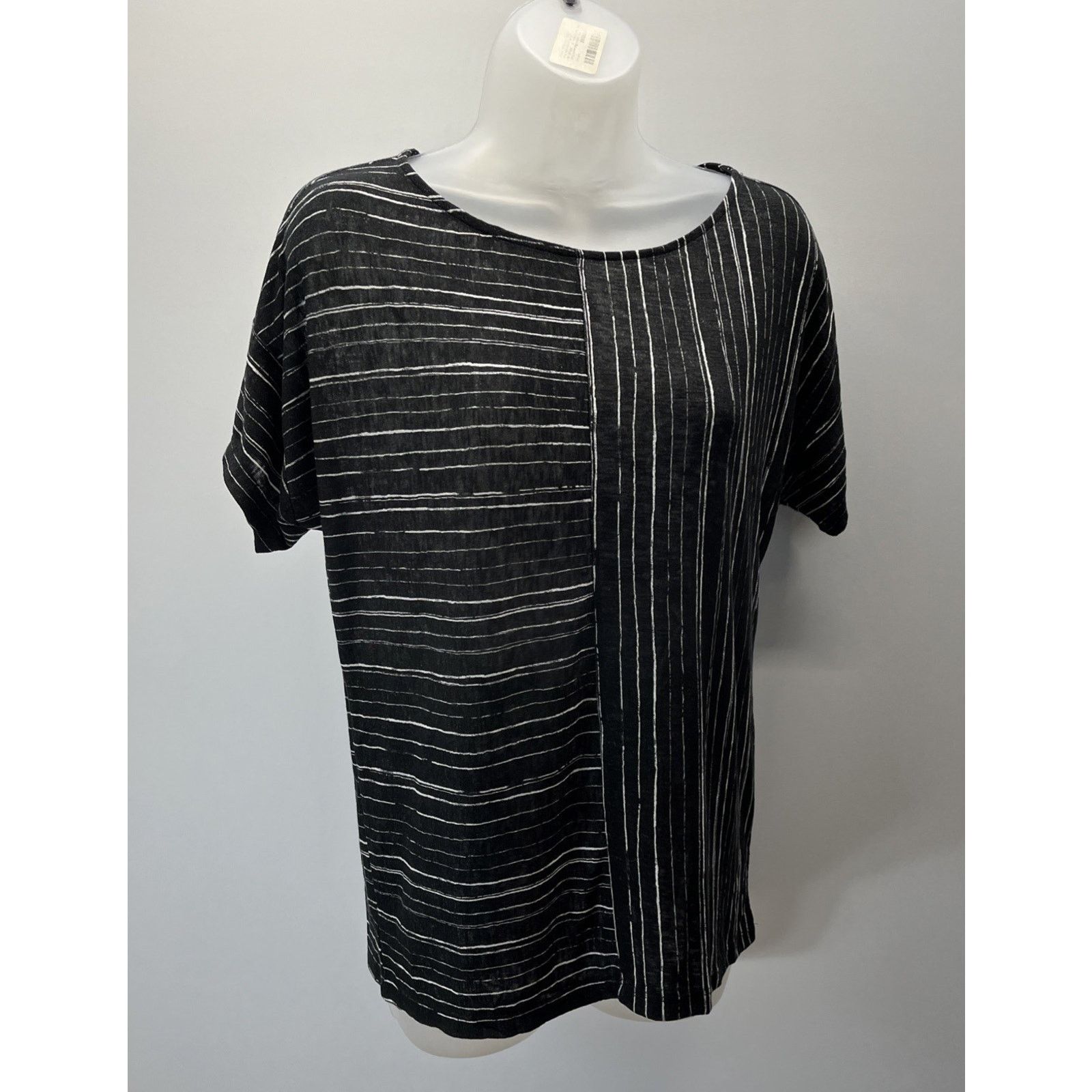 Chicos Chico’s Tee Top Shirt 0 Black White Striped Scoop Neck S Size S / US 4 / IT 40 - 1 Thumbnail