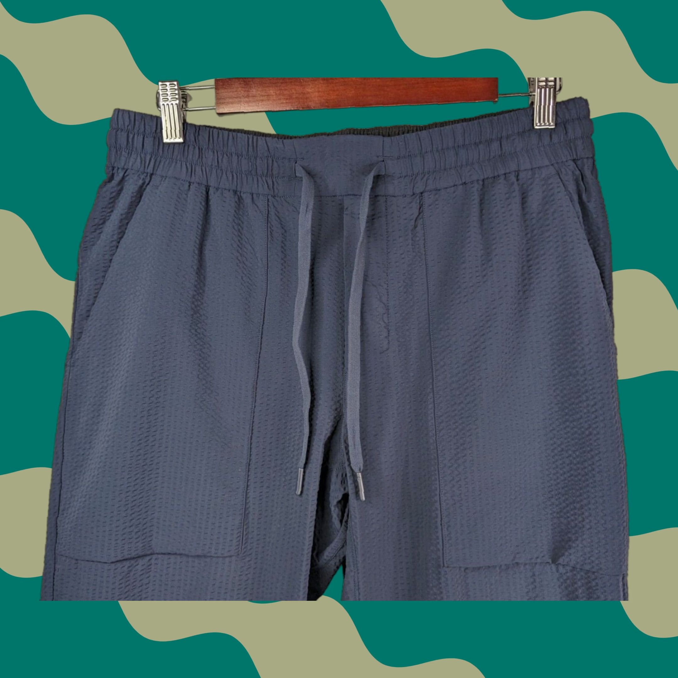 Lululemon Lululemon Mens Bowline Pants in Graphite Navy Size L Stretch Drawstring Chino Casual Workwear 30 in Inseam Regular Front Flat Pocket Slash Pocket Mens Size US 33 - 1 Thumbnail