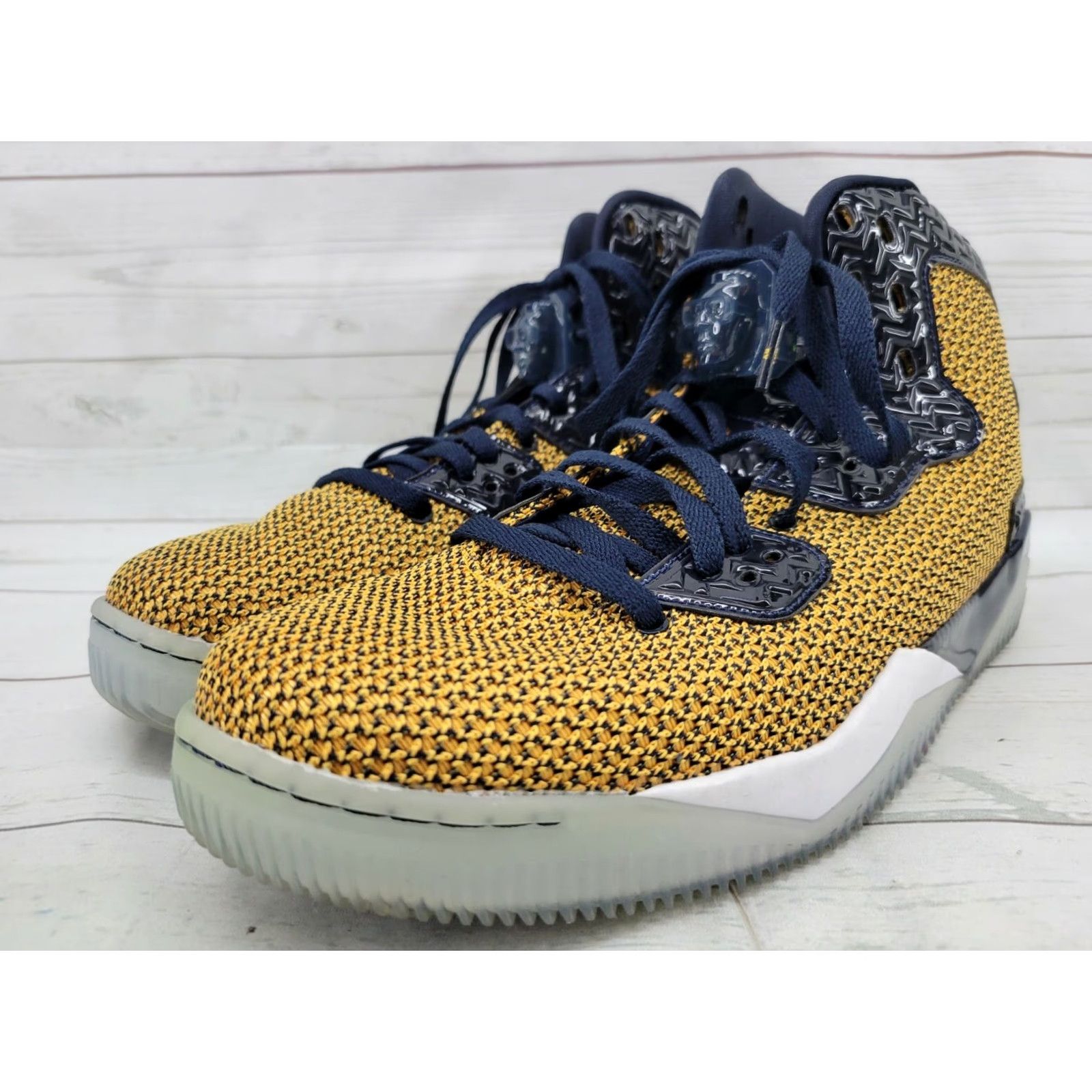 Nike Nike Air Jordan Spike Forty Lee Dunk From Above Gold Leaf Size 12 819952-706 Mens Sneaker Nike Air 90s Spike Forty From Above Leafs Size US 13 / EU 46 - 4 Thumbnail
