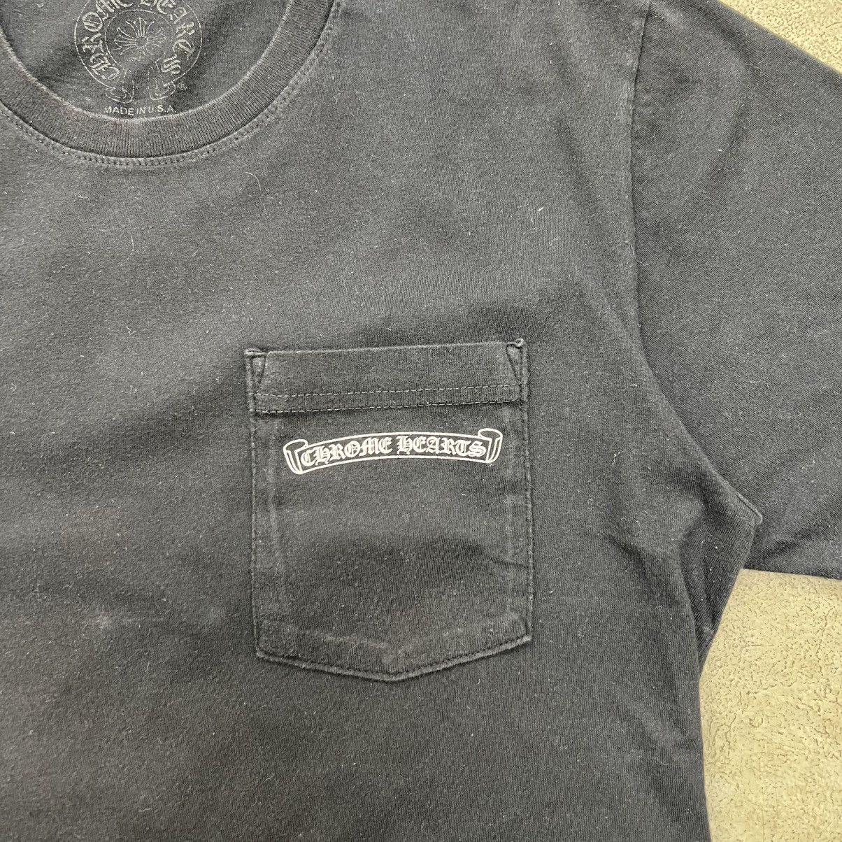 Chrome Hearts Chrome hearts t shirt medium pre owned back script logo Size US M / EU 48-50 / 2 - 2 Thumbnail