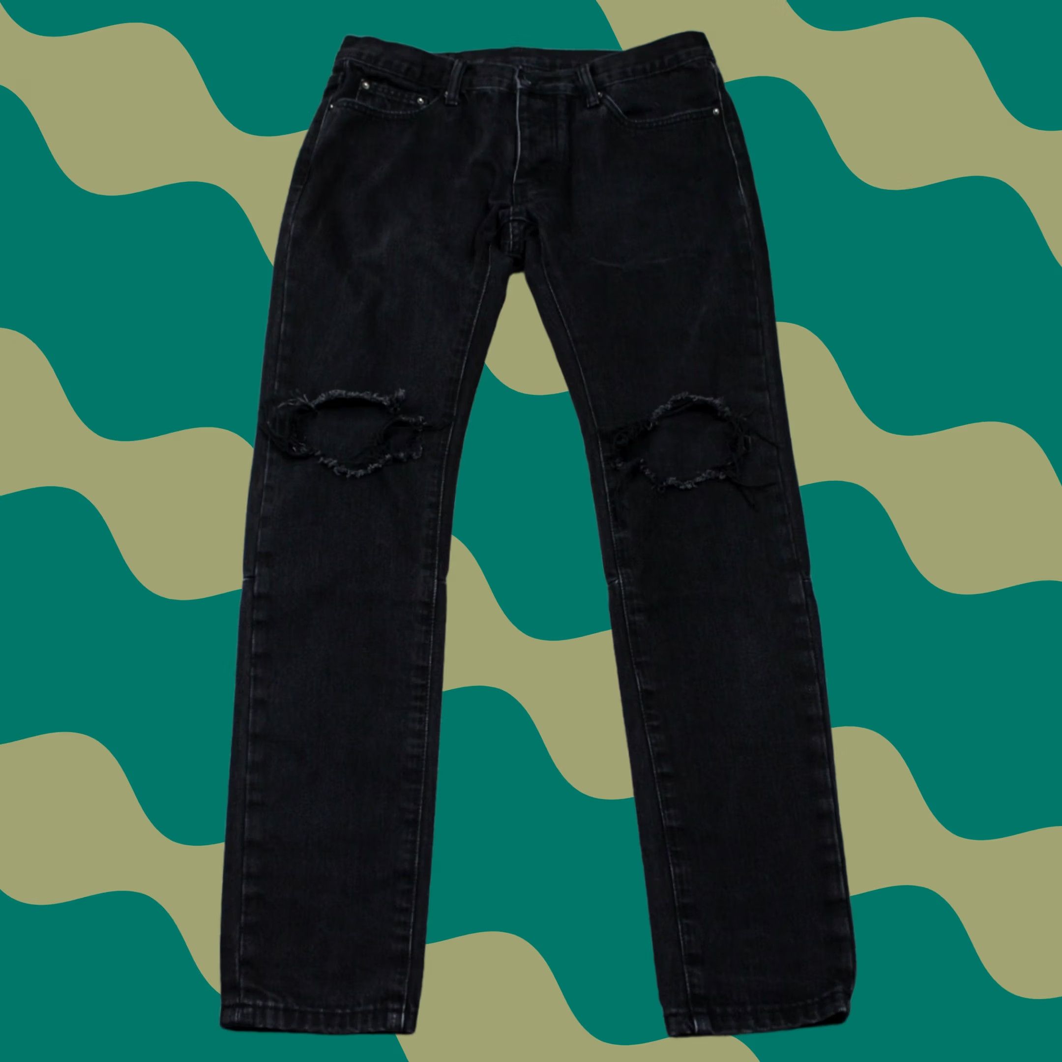 MNML MNML Jeans Mens 32 Black Distressed Button Fly Cotton/Polyester Inseam 32" Jeans Size US 32 / EU 48 - 1 Thumbnail