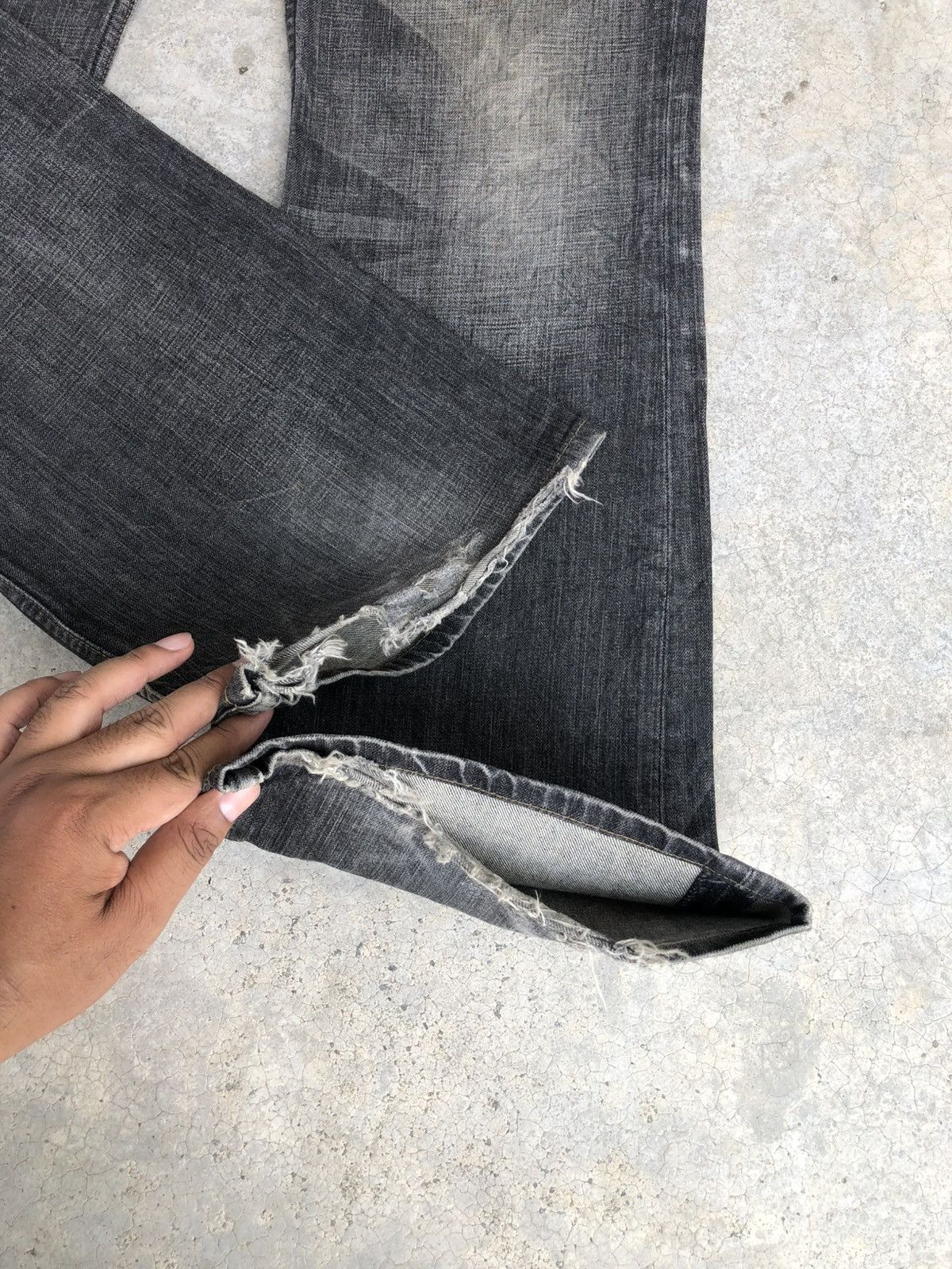 If Six Was Nine Y2k Levi’s 517 Flared Jeans Distressed Denim Size US 33 - 17 Thumbnail
