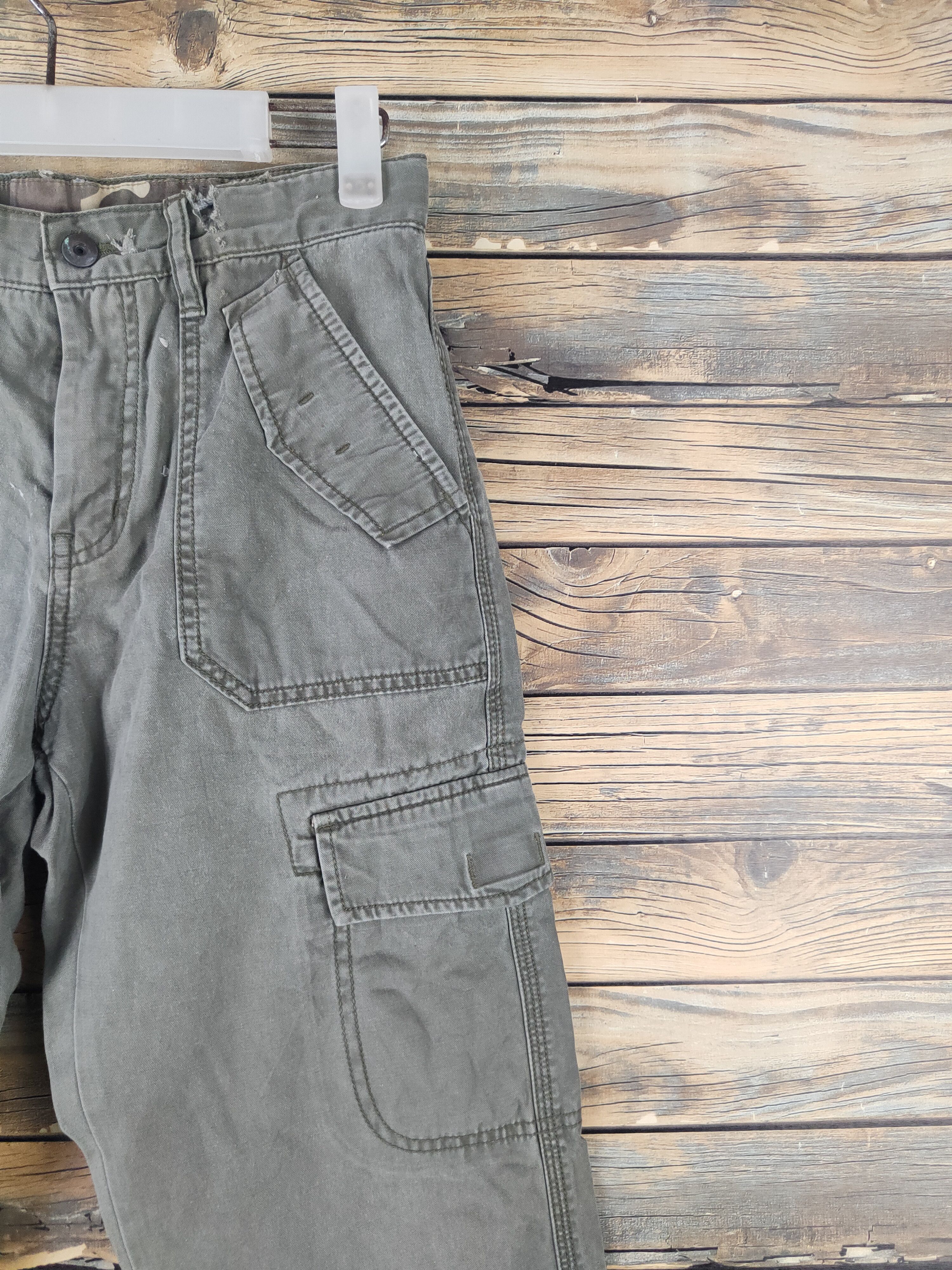 Japanese Brand DL Uniqlo Olive Multipocket Tactical Cargo Pants #1481 Size US 27 - 6 Thumbnail