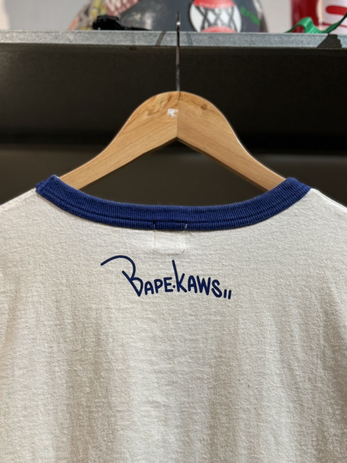 Bape × Kaws Vtg A Bathing Ape BAPE x Kaws Baby Milo Ringer White Tee Size US M / EU 48-50 / 2 - 12 Thumbnail