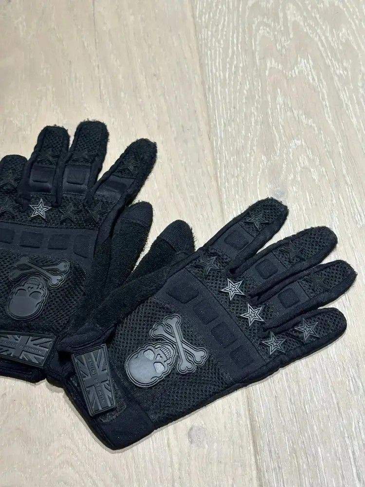 Number (N)ine Number Nine 02AW Skull Patches Suede Gloves Size ONE SIZE - 2 Thumbnail