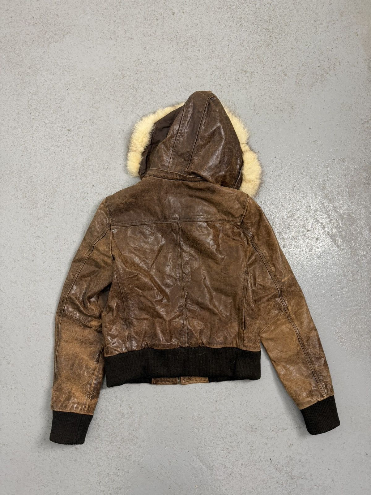 Leather Vintage Leather Fitted Fur Hooded Leather Jacket Size L / US 10 / IT 46 - 17 Thumbnail