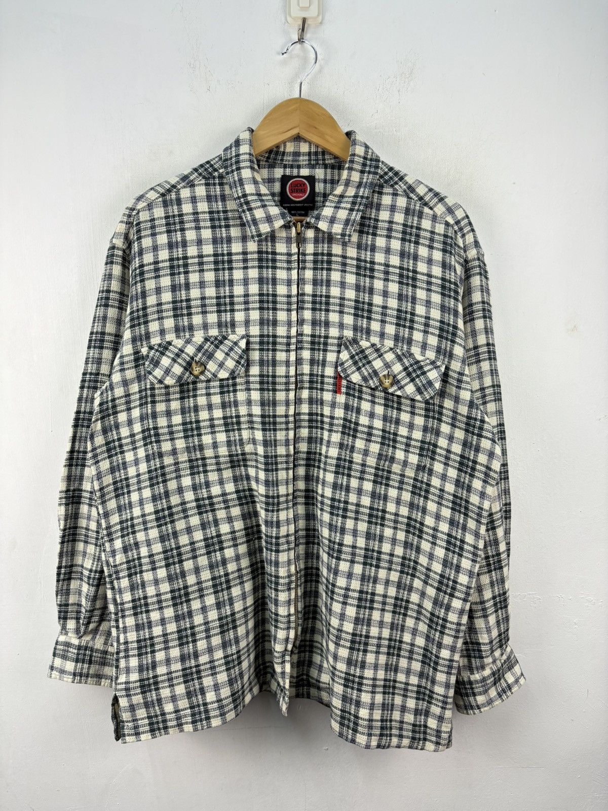 Vintage Vintage Lucky Strike Flannel Jacket Checked Plaid Tartan Size US L / EU 52-54 / 3 - 1 Thumbnail