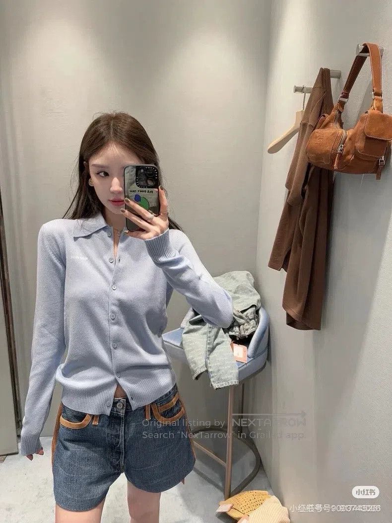 Miu Miu Miu Miu 40 24 100% cashmere polo cardigan in autumn and win Size M / US 6-8 / IT 42-44 - 6 Thumbnail
