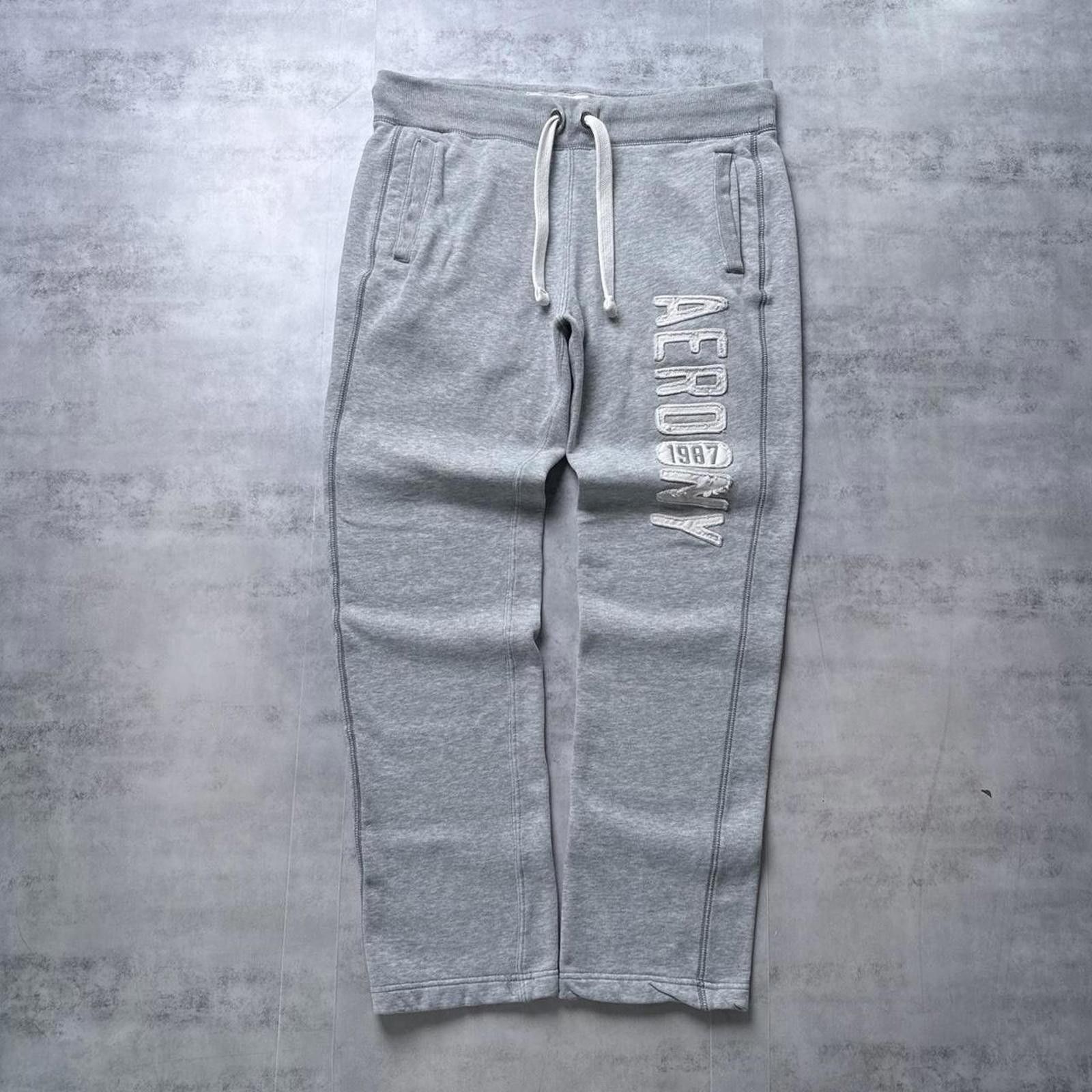 Aeropostale Y2K Aeropostale 00s Gray Sweatpants Size 28" / US 6 / IT 42 - 1 Thumbnail