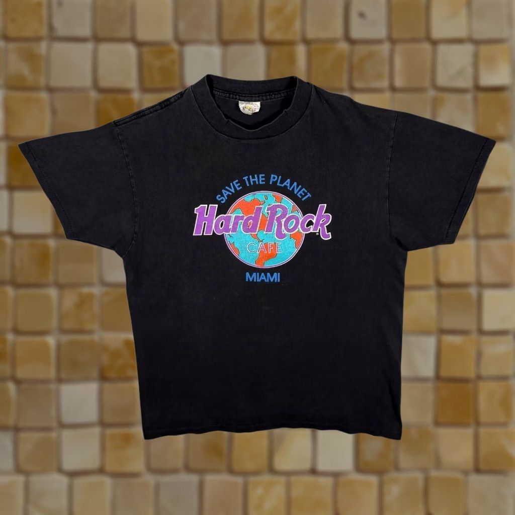 Hard Rock Cafe VINTAGE Hard Rock Cafe Miami Tourist Graphic Black Single Stitch T-Shirt Large Mens Short Sleeve Regular Cotton 1990s Size US L / EU 52-54 / 3 - 1 Thumbnail