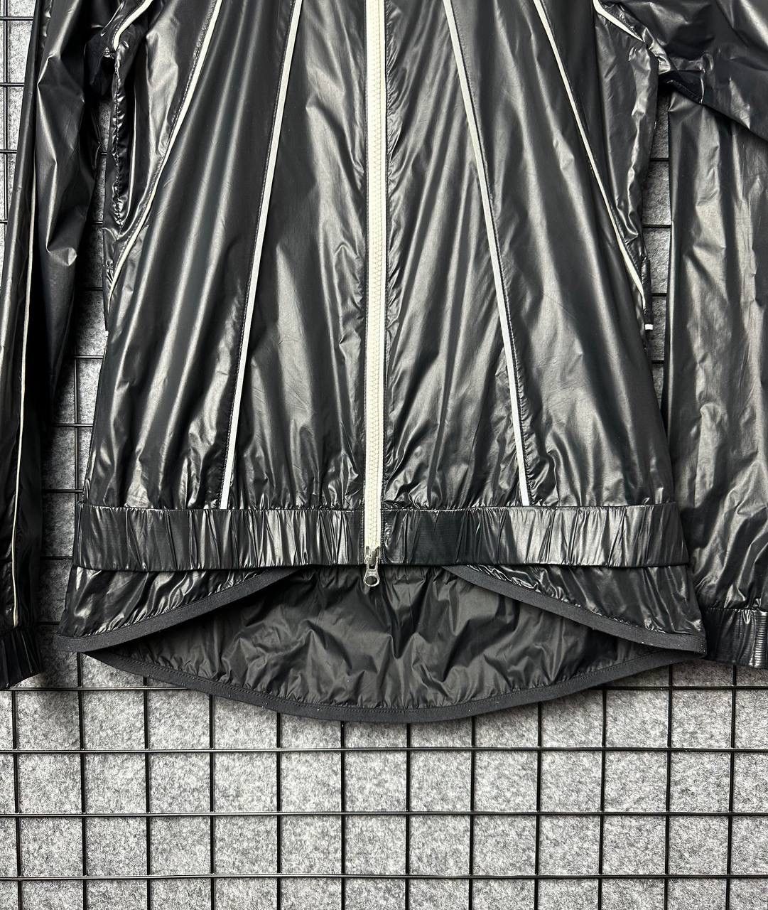 Adidas × Stella McCartney Adidas Stella McCartney rain jacket running size 36 Size XS / US 0-2 / IT 36-38 - 4 Thumbnail