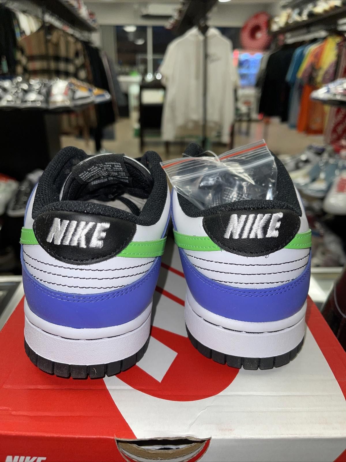 Nike Nike Womens Dunk Low Green Strike Size 8W/6.5M. DD1503-106 Size US 8 / EU 41 - 4 Thumbnail