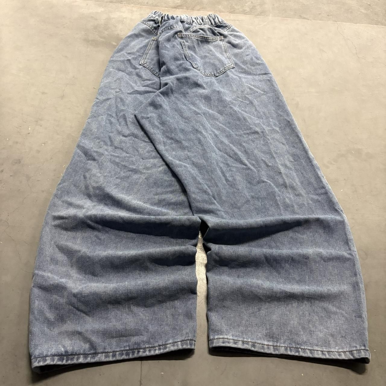 Vintage Crazy Vintage Y2K/2000s Super Baggy Wideleg Streetwear Skater Style Medium Blue Wash Denim Jeans! Size US 36 / EU 52 - 6 Thumbnail