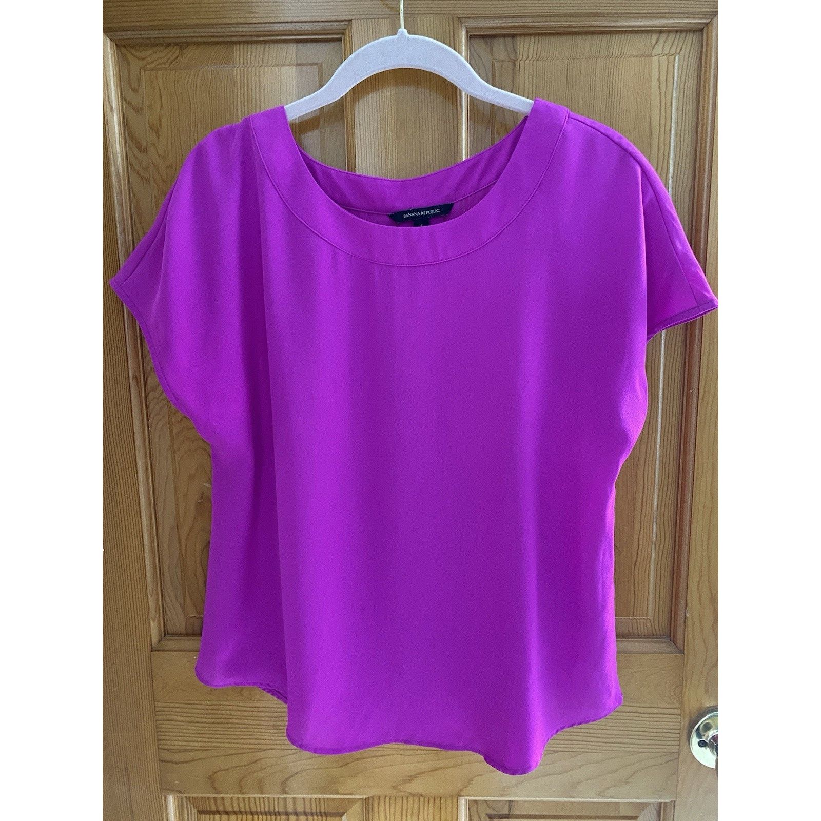 Banana Republic Banana Republic fuschia drop shoulder polyester blouse sz s Size S / US 4 / IT 40 - 1 Thumbnail