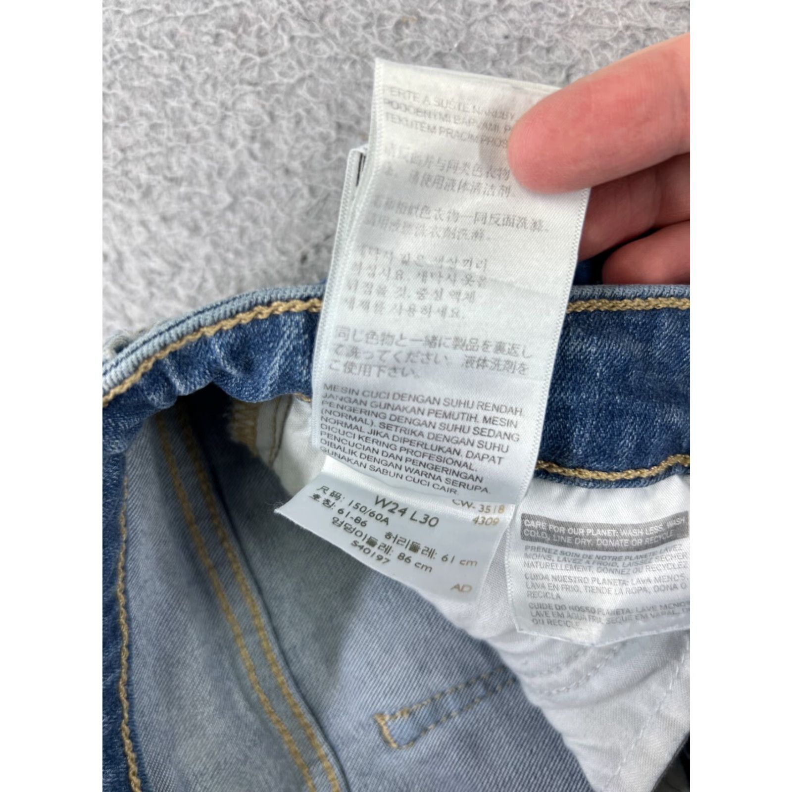 Levi's Levi's Jeans Womens 24 Blue Denim Levi'S 710 Skinny Distressed Premium Pants Modern Retro Vintage No Size 42" / US 20 - 6 Thumbnail