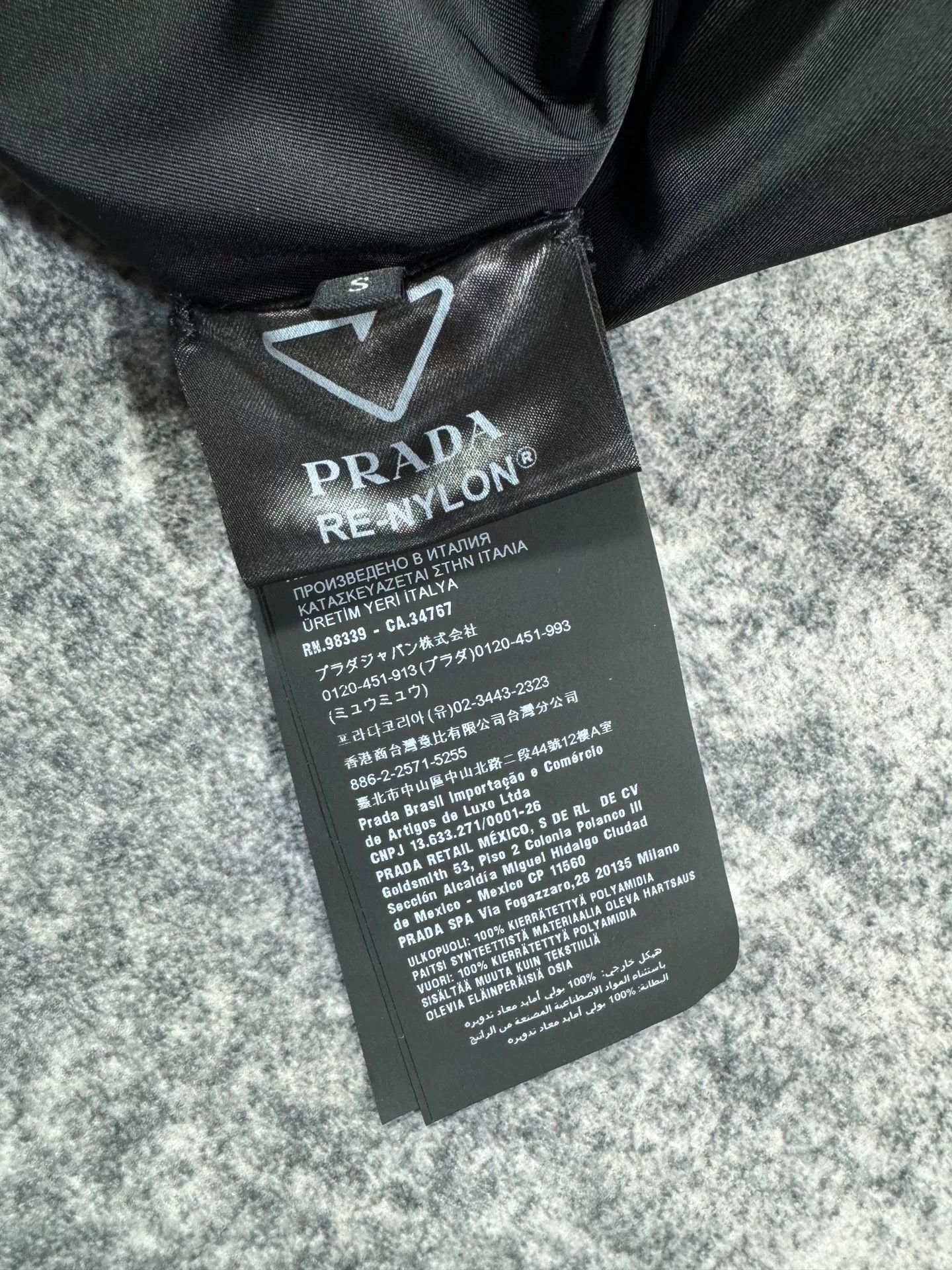 Prada Prada Re-Nylon Triangle Logo Bomber Jacket Size US S / EU 44-46 / 1 - 6 Thumbnail