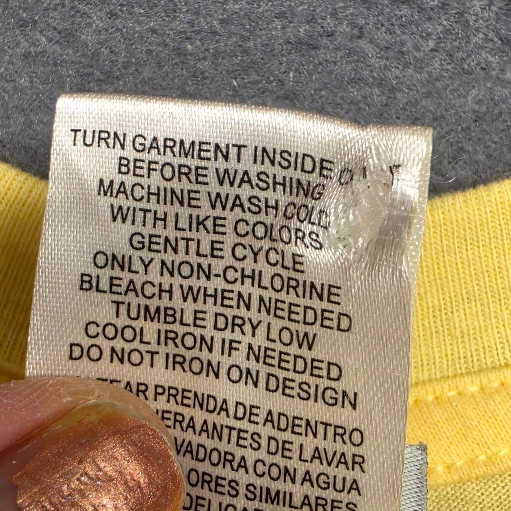 Disney Disney Winnie The Pooh T Shirt Womens Medium Yellow Embroidered Size M / US 6-8 / IT 42-44 - 5 Thumbnail