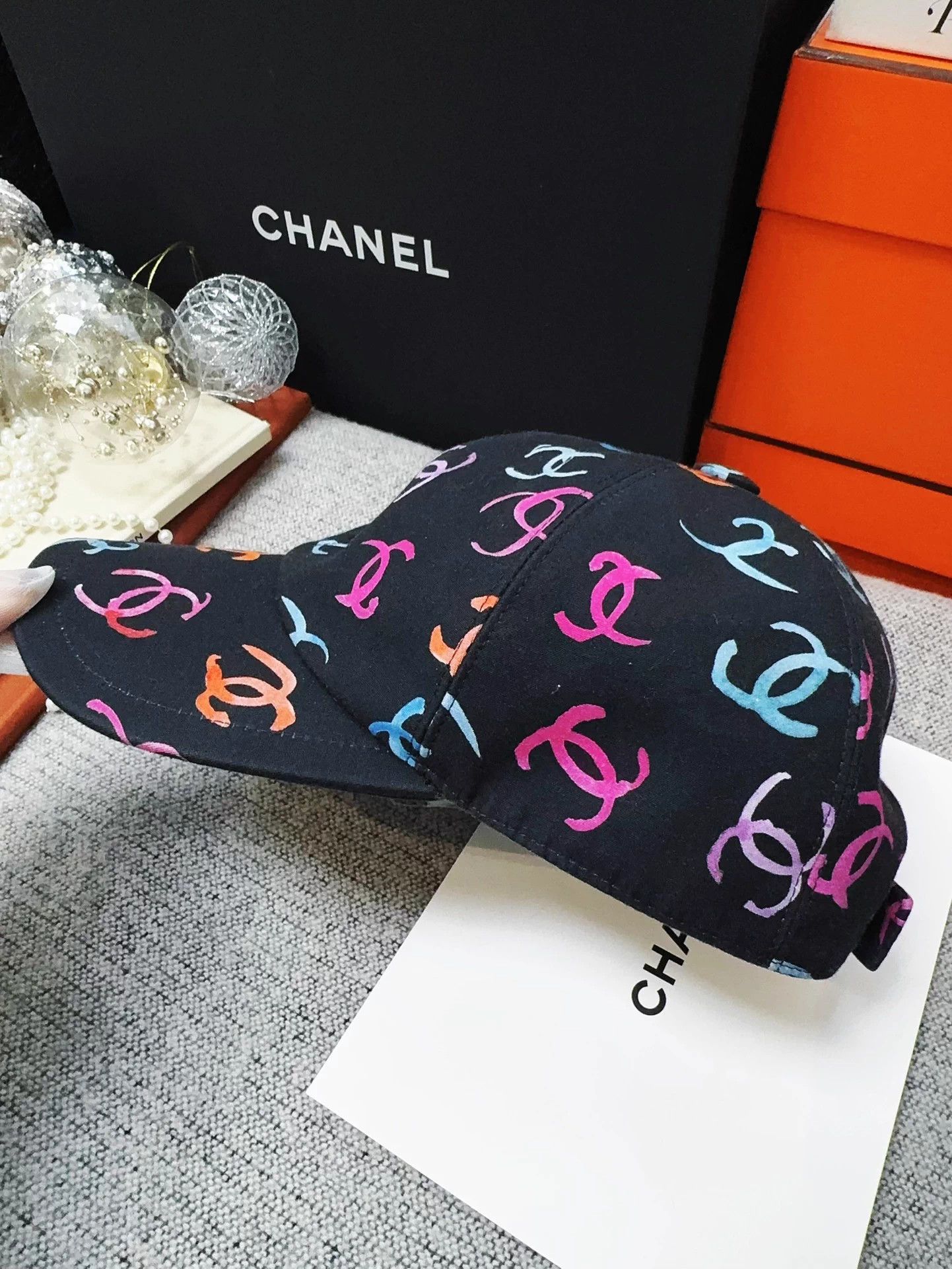 Chanel Chanel 24S Rainbow CC graffiti baseball cap Size ONE SIZE - 2 Thumbnail
