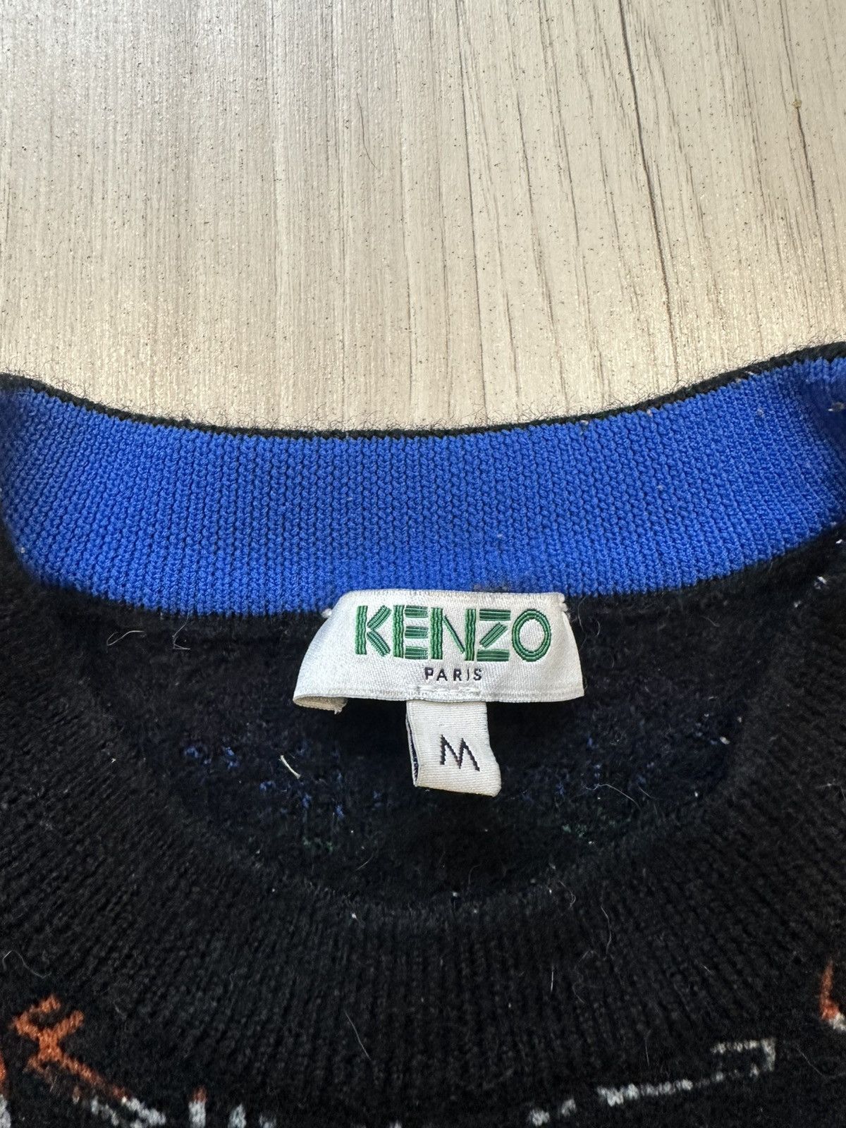 Kenzo I'm selling a women's Kenzo cashmere sweater. Size S / US 4 / IT 40 - 2 Thumbnail