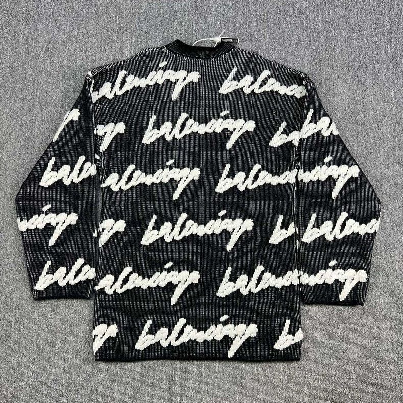 Balenciaga Balenciaga The bullet screen is full of sweaters. Size US M / EU 48-50 / 2 - 2 Thumbnail