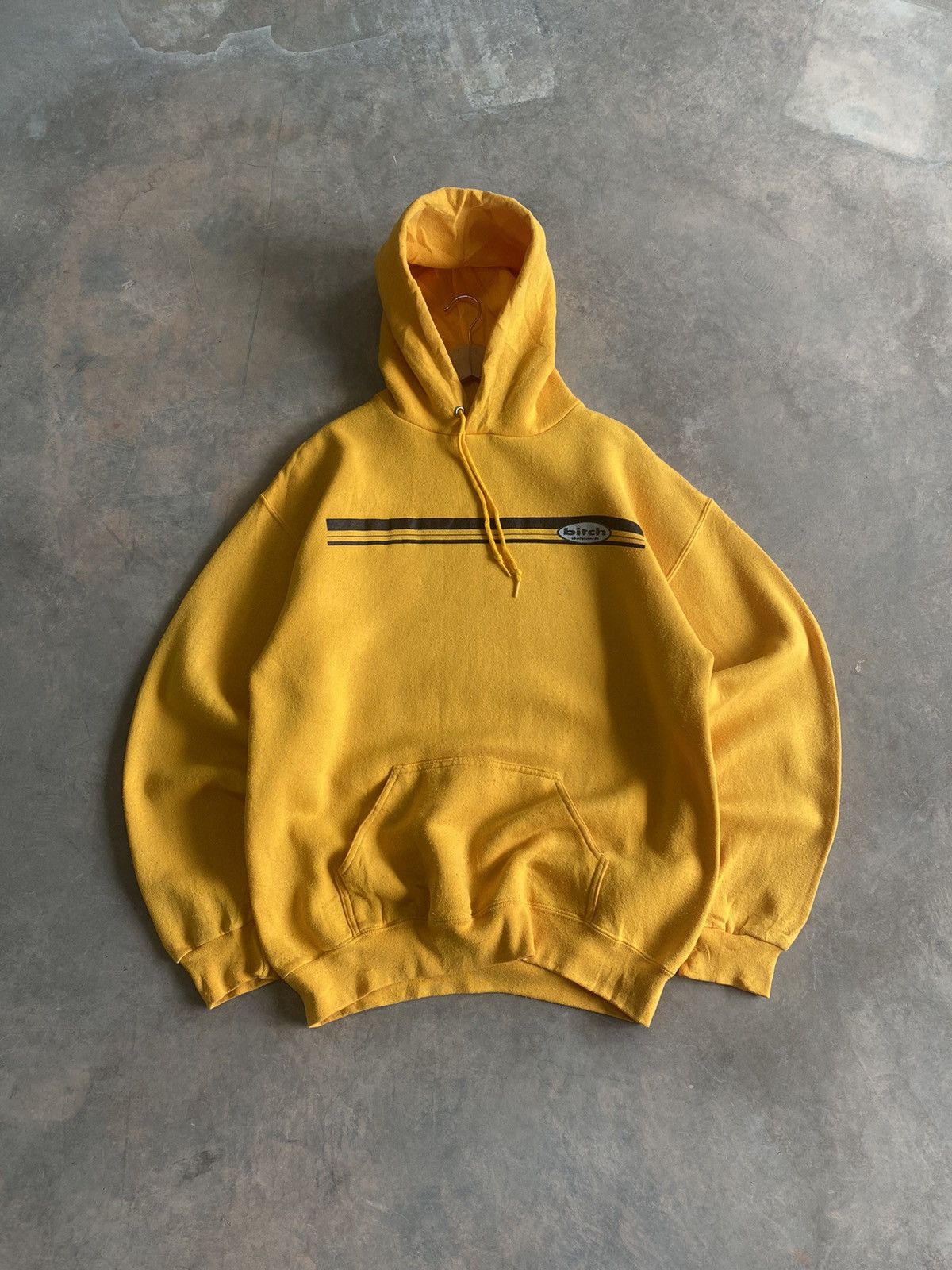 RARE☠️ BITCH SKATEBOARD PULLOVER HOODIE 90s SKATE