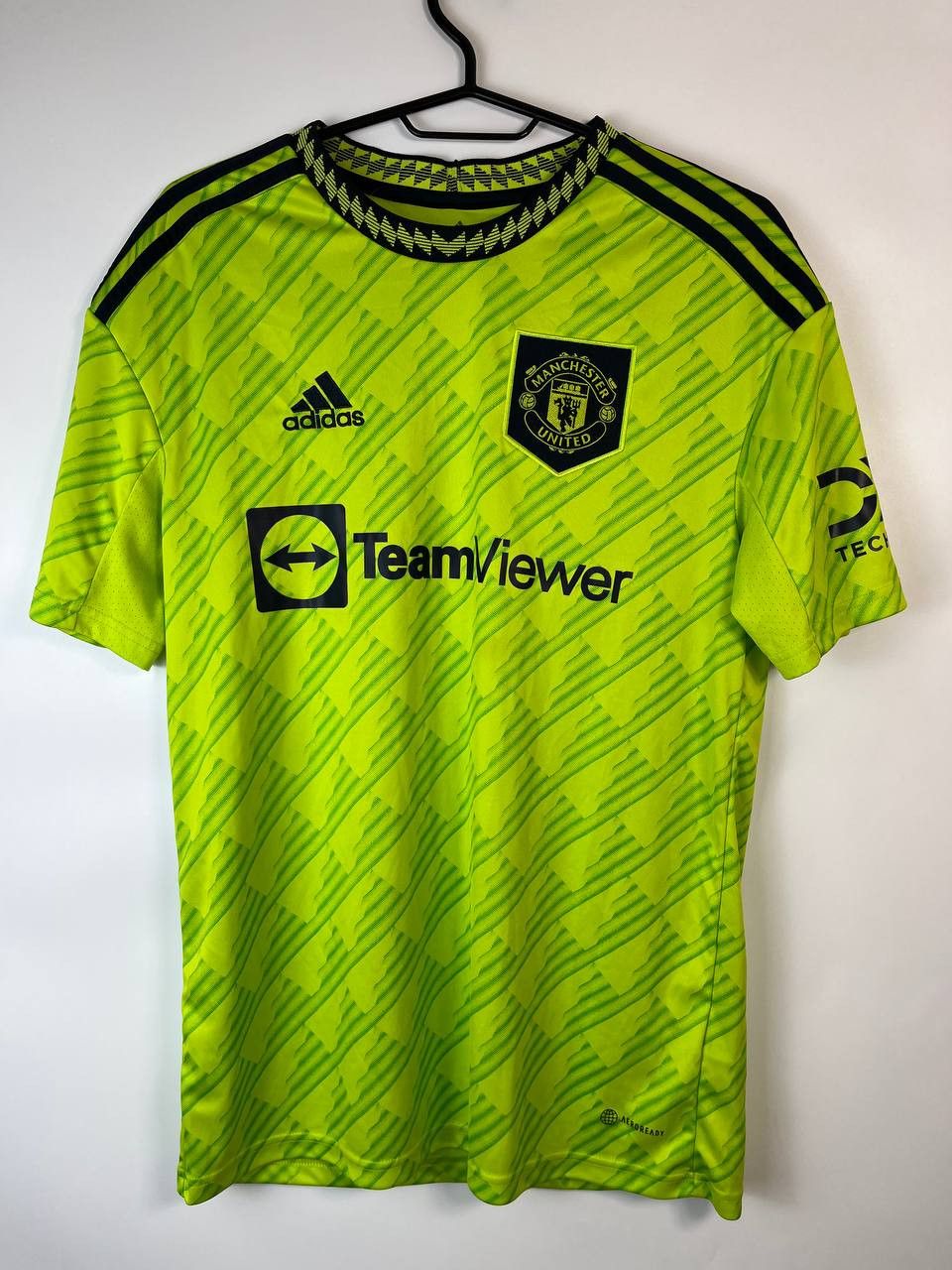 Adidas MANCHESTER UNITED 2022 2023 THIRD SHIRT ADIDAS YOUTH SIZE XS Size US XS / EU 42 / 0 - 1 Thumbnail