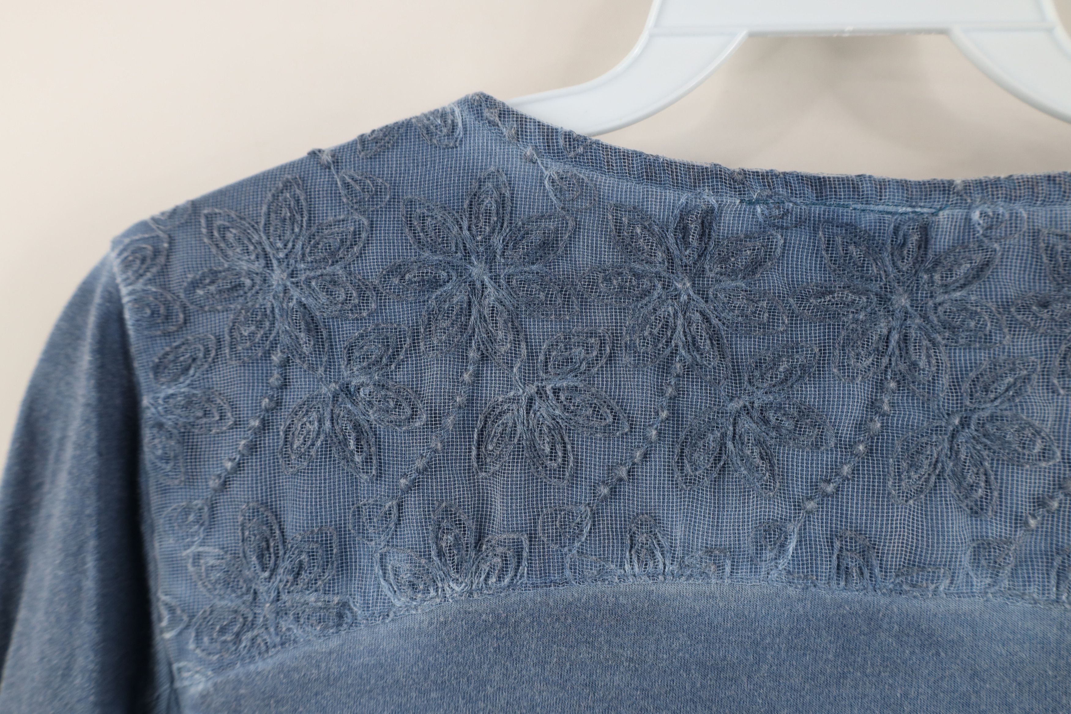Vintage Vintage 90s Y2K Lagenlook Lace Flower Knit T-Shirt Blue Size S / US 4 / IT 40 - 12 Thumbnail