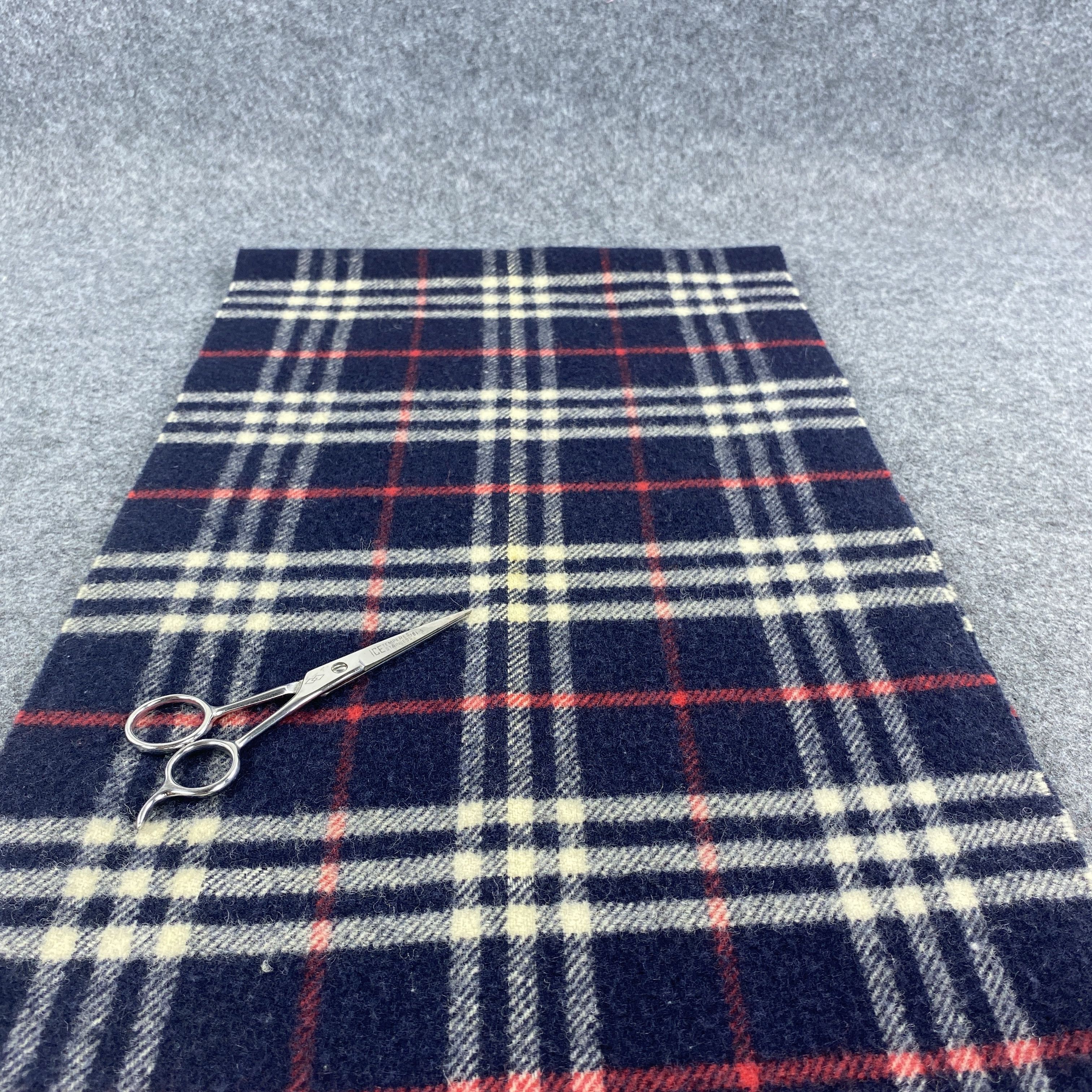 Burberry × Vintage GF10673 Burberry Scarf Neck Wear Muffler Nova Check Size ONE SIZE - 7 Thumbnail