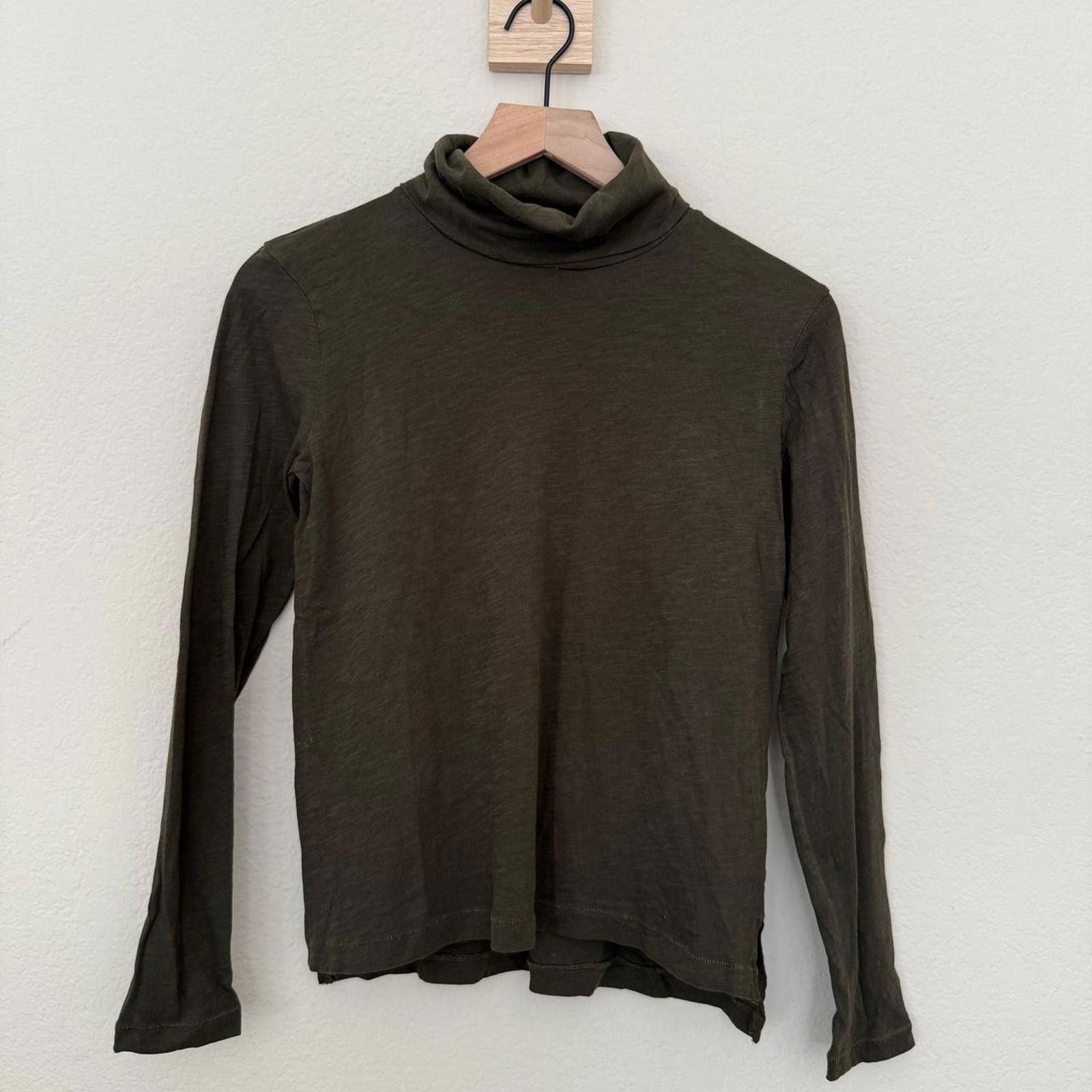 Madewell Madewell Shirt Women's XS Olive Green Turtle Neck Size XS / US 0-2 / IT 36-38 - 1 Thumbnail