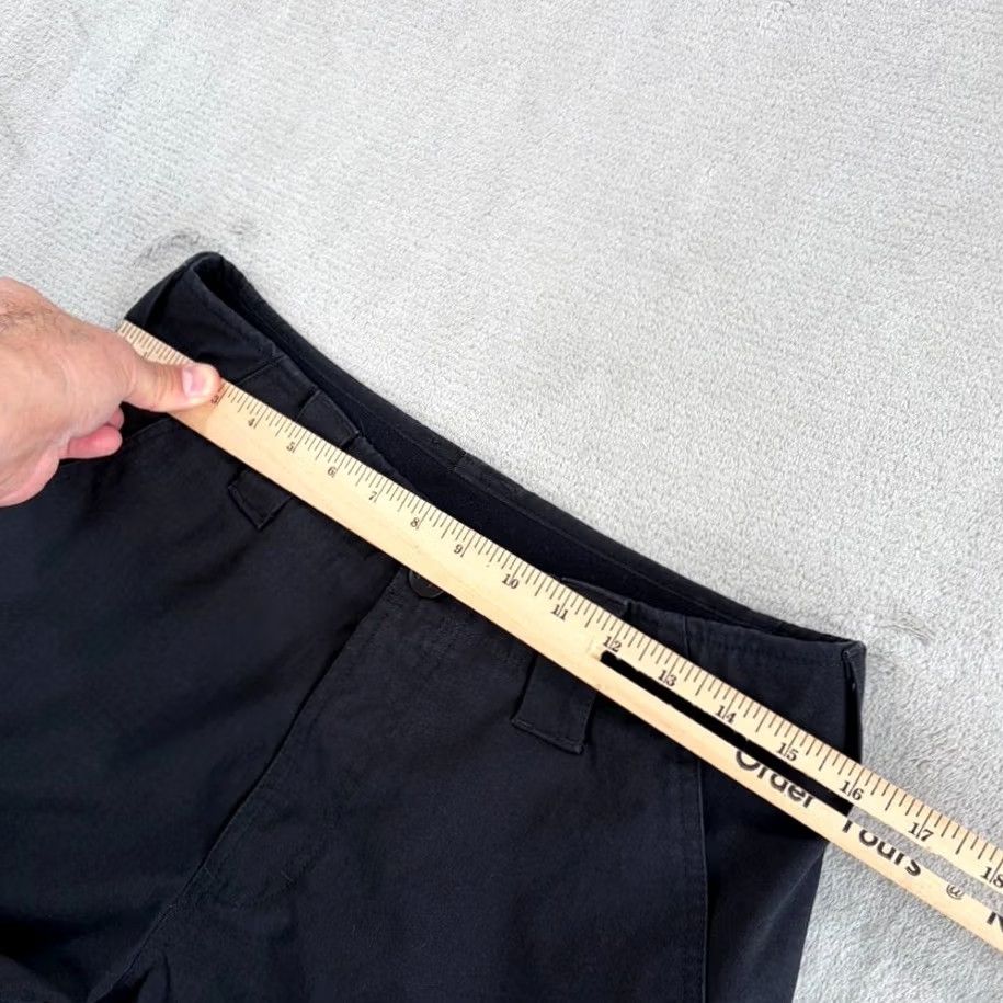 Under Armour Under Armour UA Storm Tactical Patrol Cargo Pants Black Ripstop Men 30x32 Functional Pockets Straight Leg Regular Fit shorts? Size US 30 / EU 46 - 5 Thumbnail