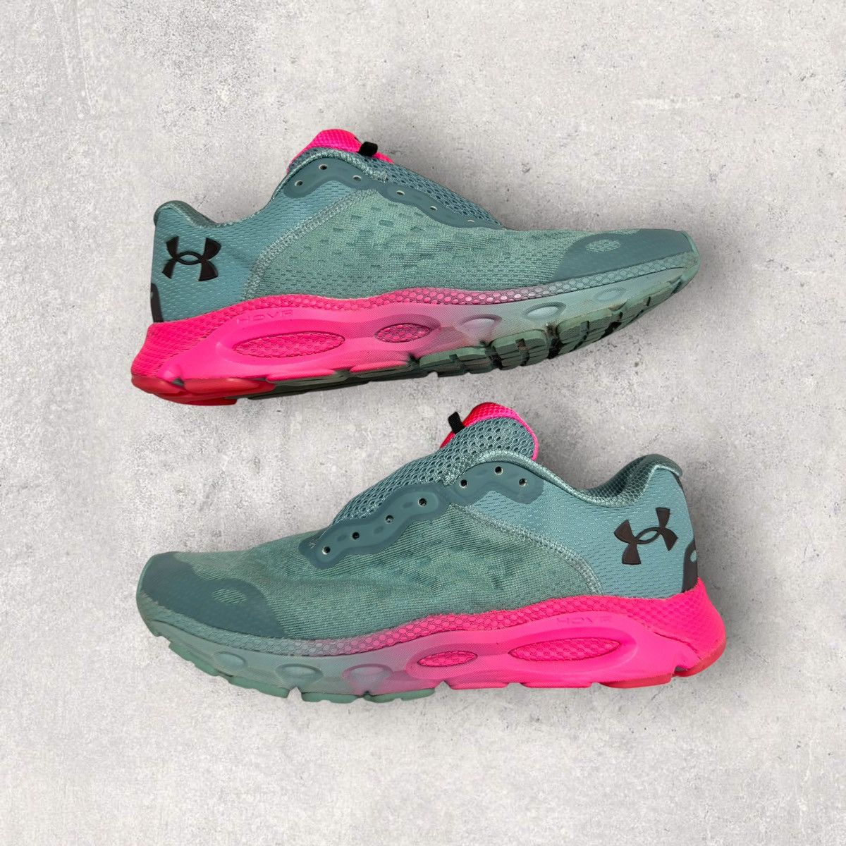 Under Armour Under Armour HOVR Infinite 3 2022 Size US 10 / EU 43 - 1 Thumbnail