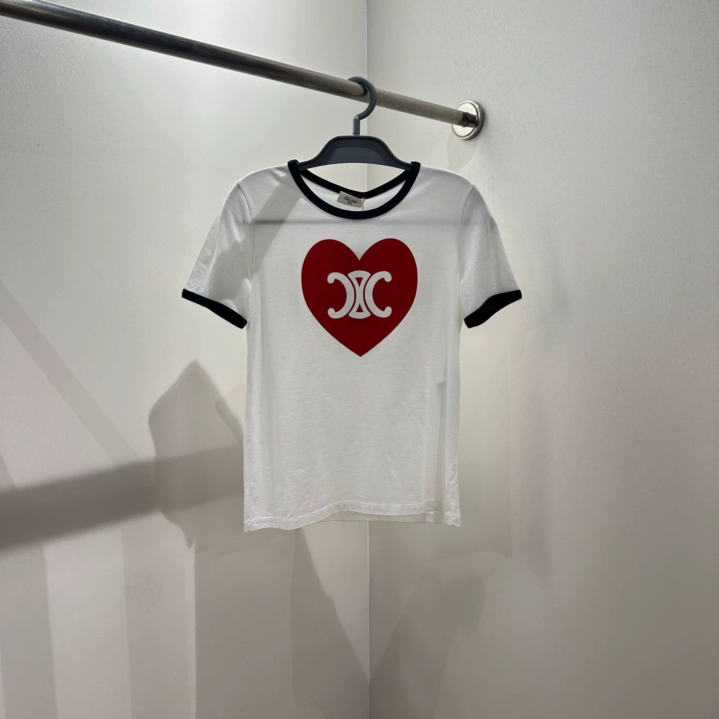 Celine Celine Printed Red T-Shirt XS Women Size XS / US 0-2 / IT 36-38 - 1 Thumbnail