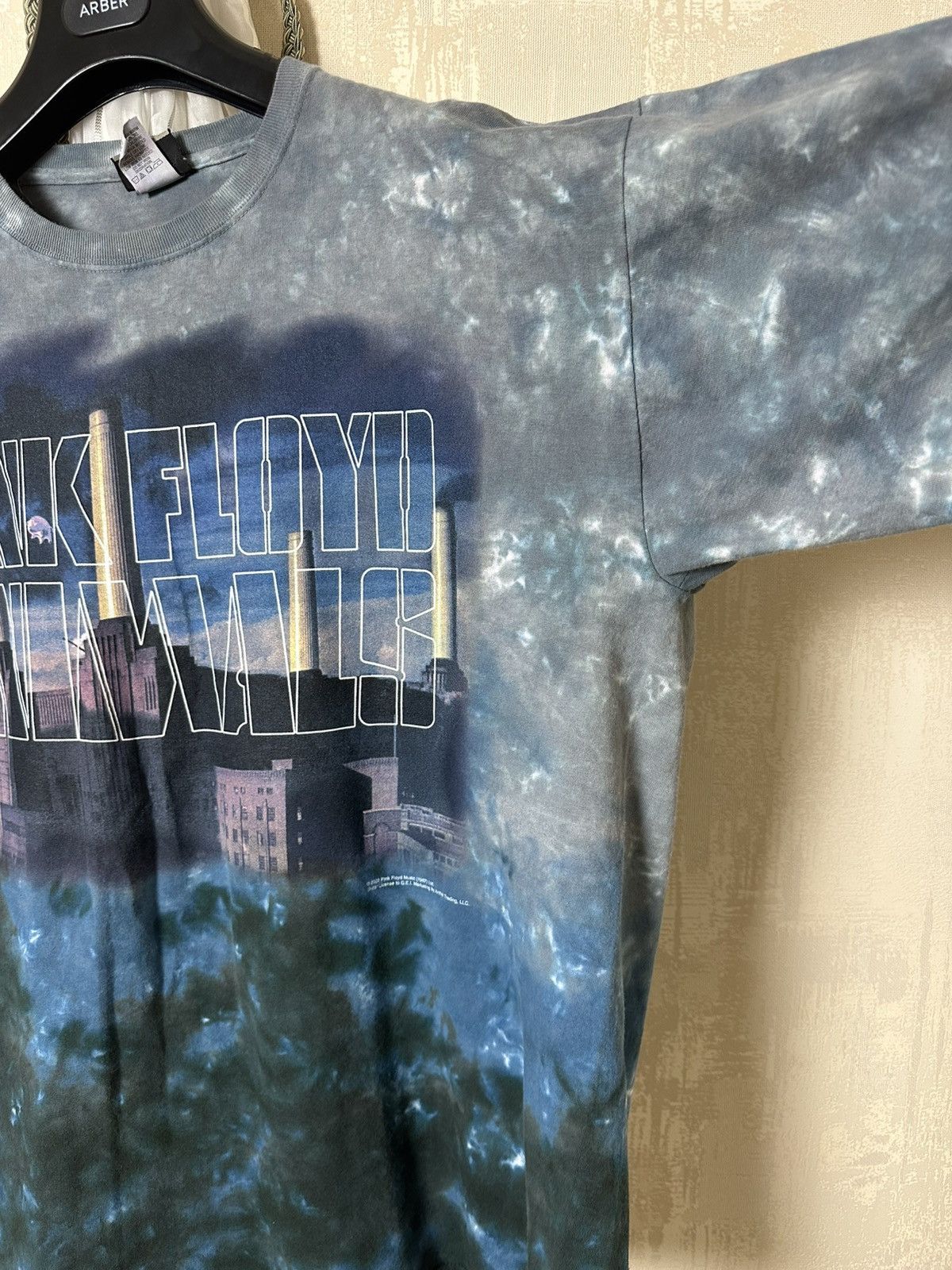 Liquid Blue 🔥 Pink Floyd Animals 2002 Album 1987 T Shirt Liquid Blue Y2K Size US XL / EU 56 / 4 - 11 Thumbnail