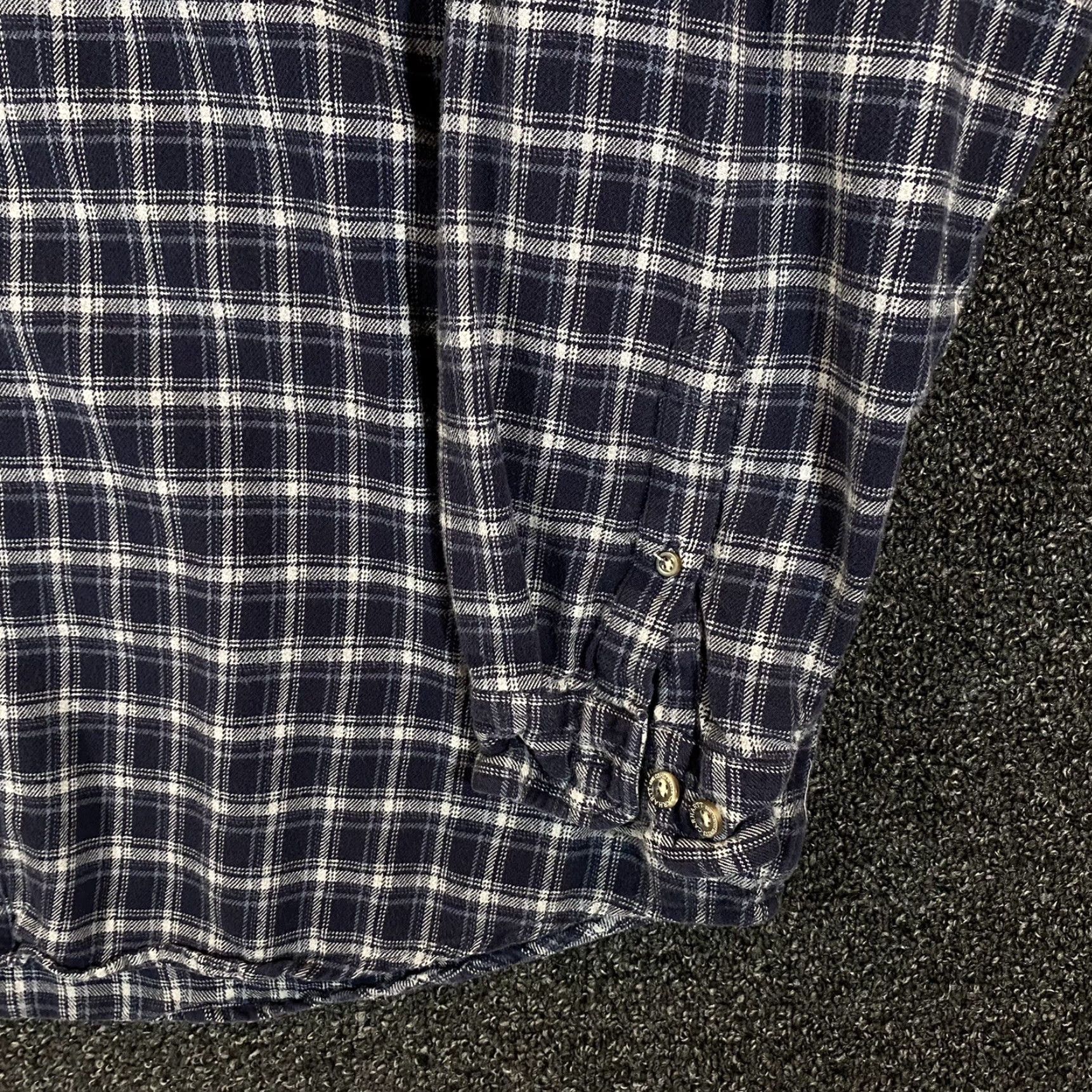 Carhartt VINTAGE? No, not vintage. Carhartt Shirt Mens XL Blue White Plaid Button-Down Long Sleeve Work Casual Size US XL / EU 56 / 4 - 5 Thumbnail
