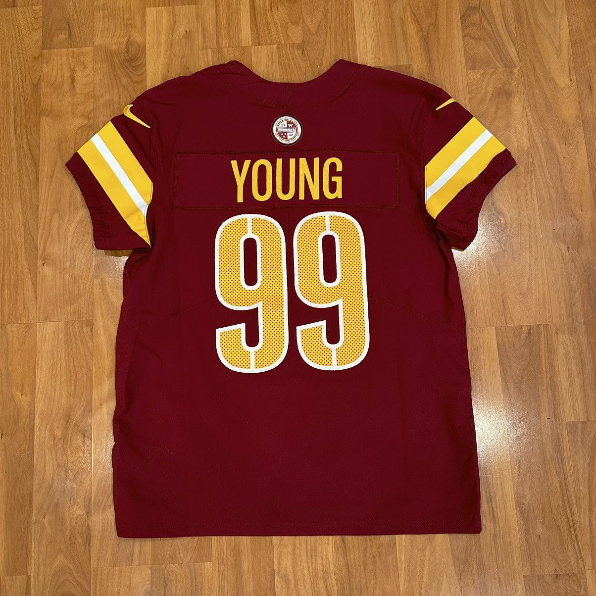 NFL × Nike Washington Commanders Nike Vapor Untouchable Elite Jersey Size US L / EU 52-54 / 3 - 8 Thumbnail