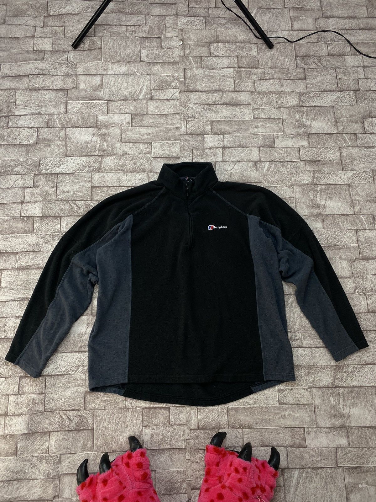 Berghaus × Japanese Brand × Mountain Hardwear Berghaus Black Quarter Zip Techwear Fleece Men’s XXl Size US XL / EU 56 / 4 - 4 Thumbnail