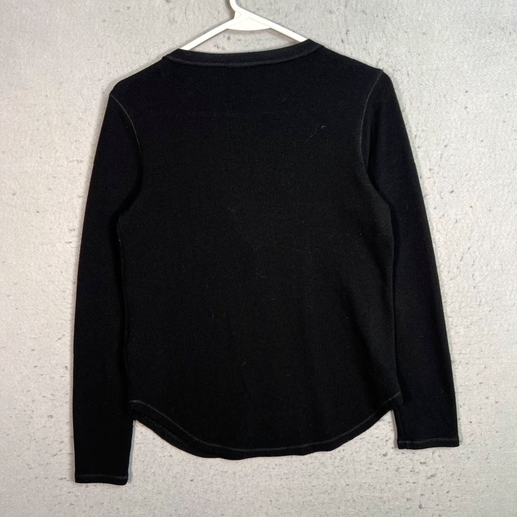 Splendid Splendid Black Ruffled V-Neck Long Sleeve Top S Womens Size S / US 4 / IT 40 - 2 Thumbnail