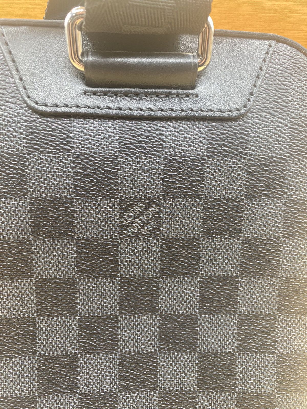 Louis Vuitton Louis Vuitton Damier Graphite Sling Bag N50012 Size ONE SIZE - 3 Thumbnail