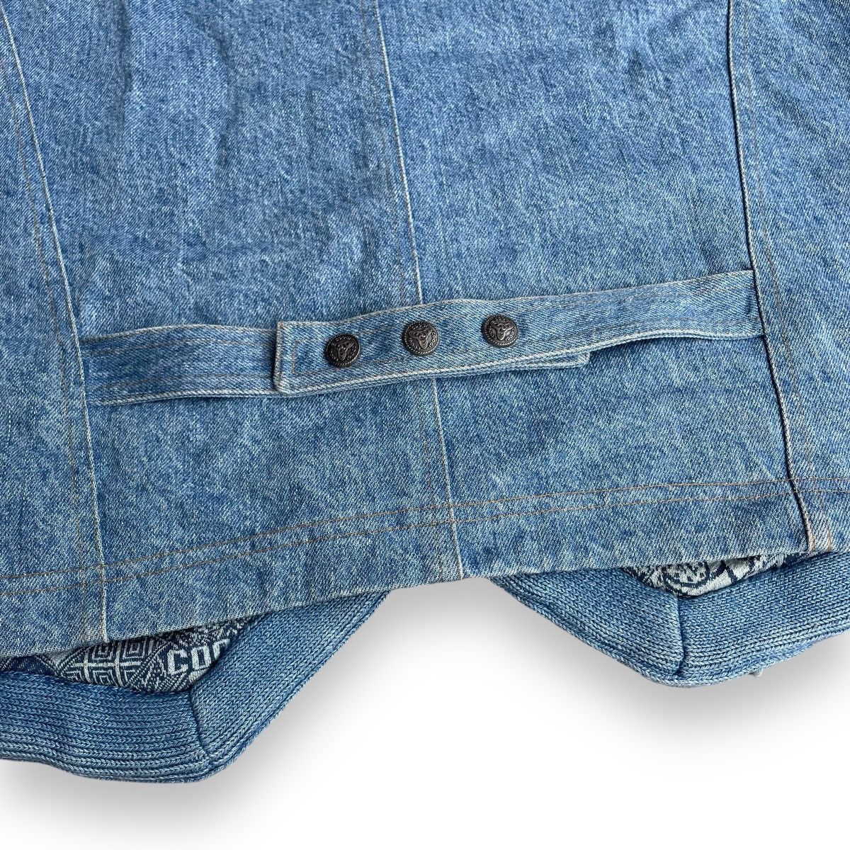 Coogi COOGI AUSTRALIA KNITTED BUTTON UP BUCKLE DENIM VEST JACKET Size US M / EU 48-50 / 2 - 9 Thumbnail