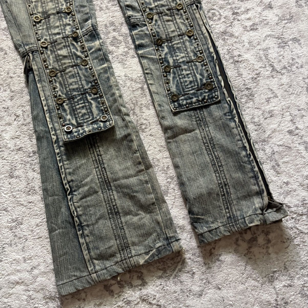 Tornado Mart Tornado Mart Buttoned Studded Flared Denim Jeans Blue | S Size US 30 / EU 46 - 4 Thumbnail