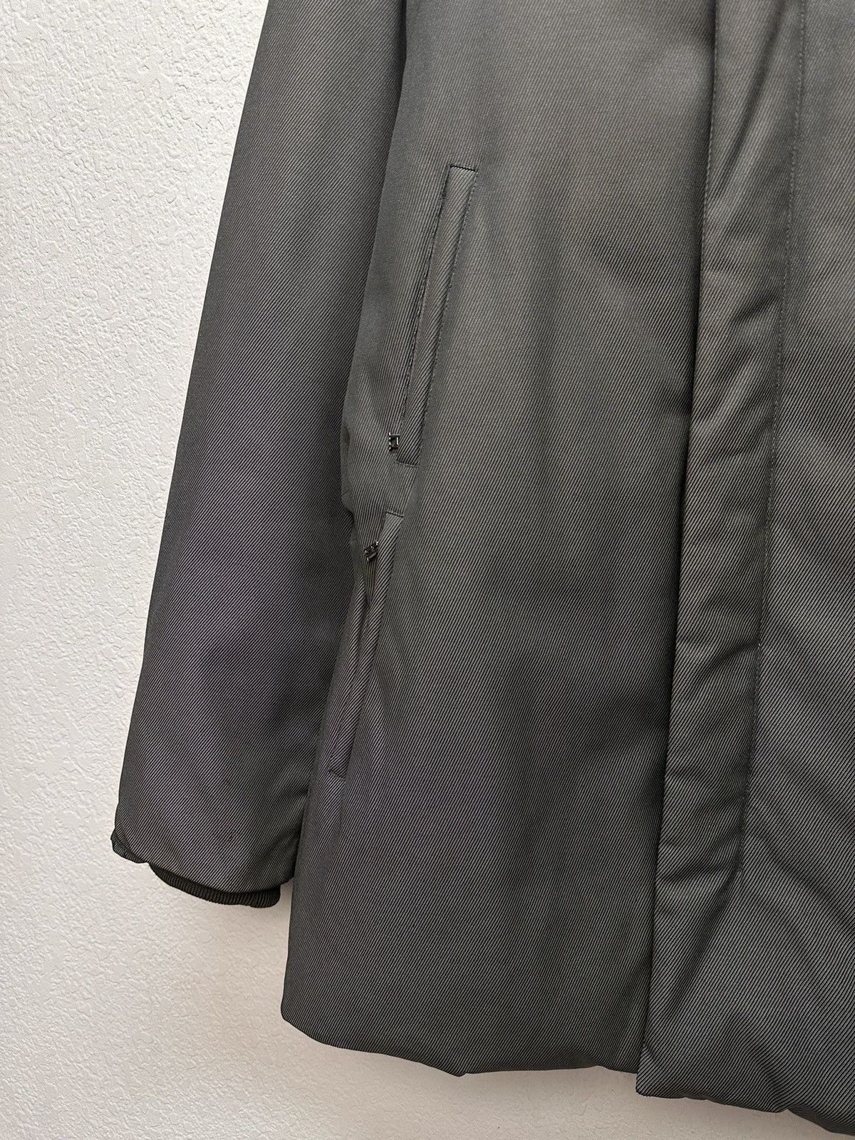 Giorgio Armani Husky grey padded overcoat minimalist Japan tech style Size US L / EU 52-54 / 3 - 3 Thumbnail