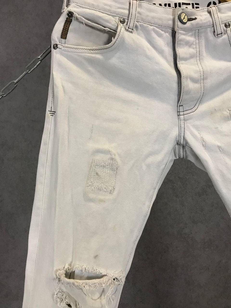 Armani × Designer × Vintage Armani Jeans designer vintage distressed denim jeans Size US 29 - 4 Thumbnail