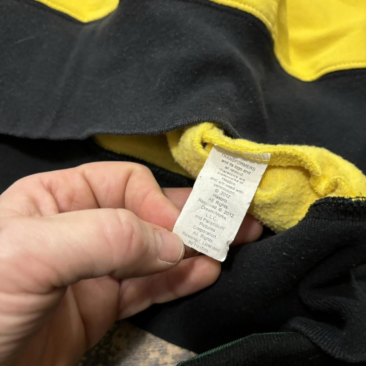 Designer vintage transformers bumble bee universal studios hoodie M Size US M / EU 48-50 / 2 - 8 Thumbnail