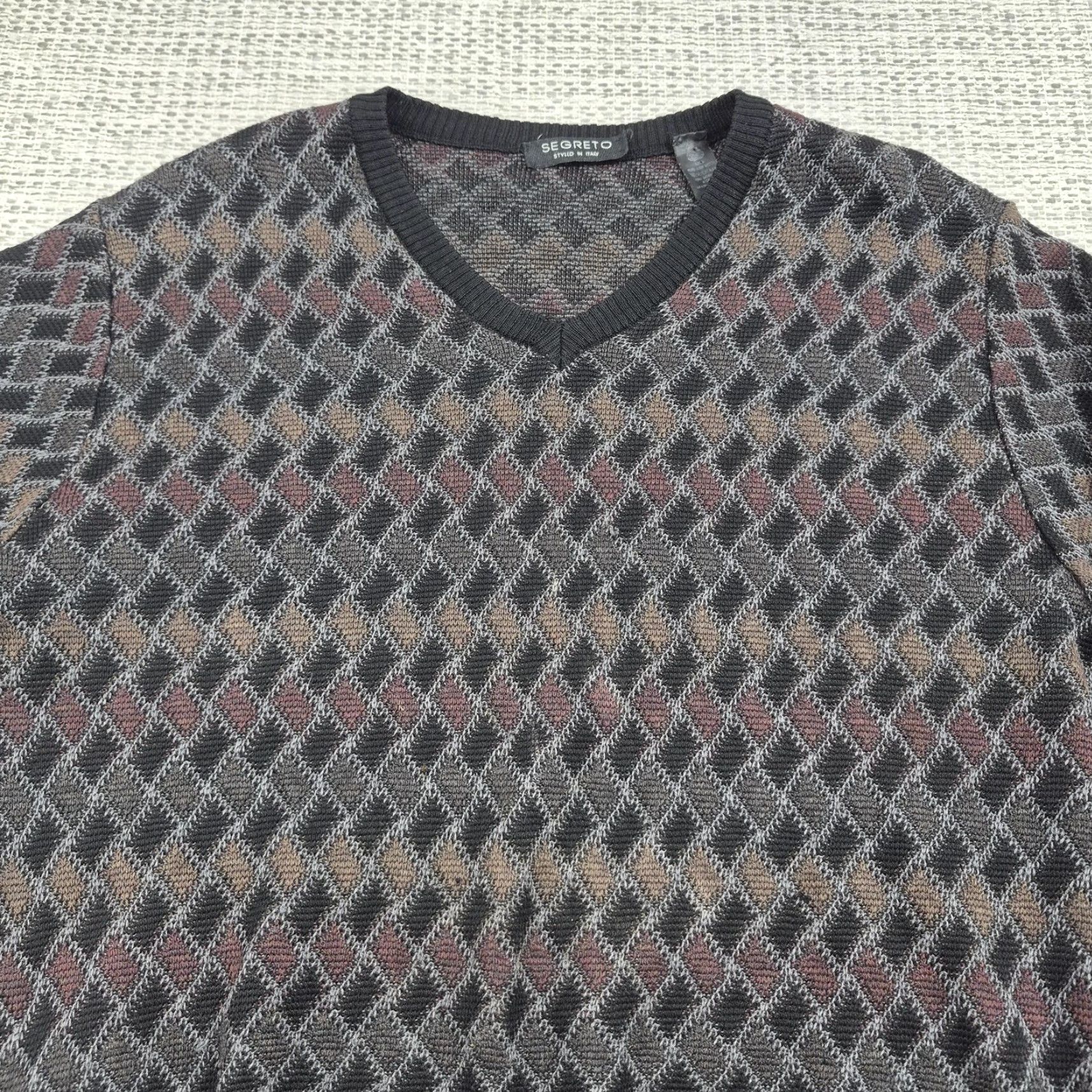 Vintage VINTAGE Segreto Sweater Mens Large Wool Argyle V-Neck Elbow Patch Knit 80s 90s Casual Fil… Size US L / EU 52-54 / 3 - 4 Thumbnail