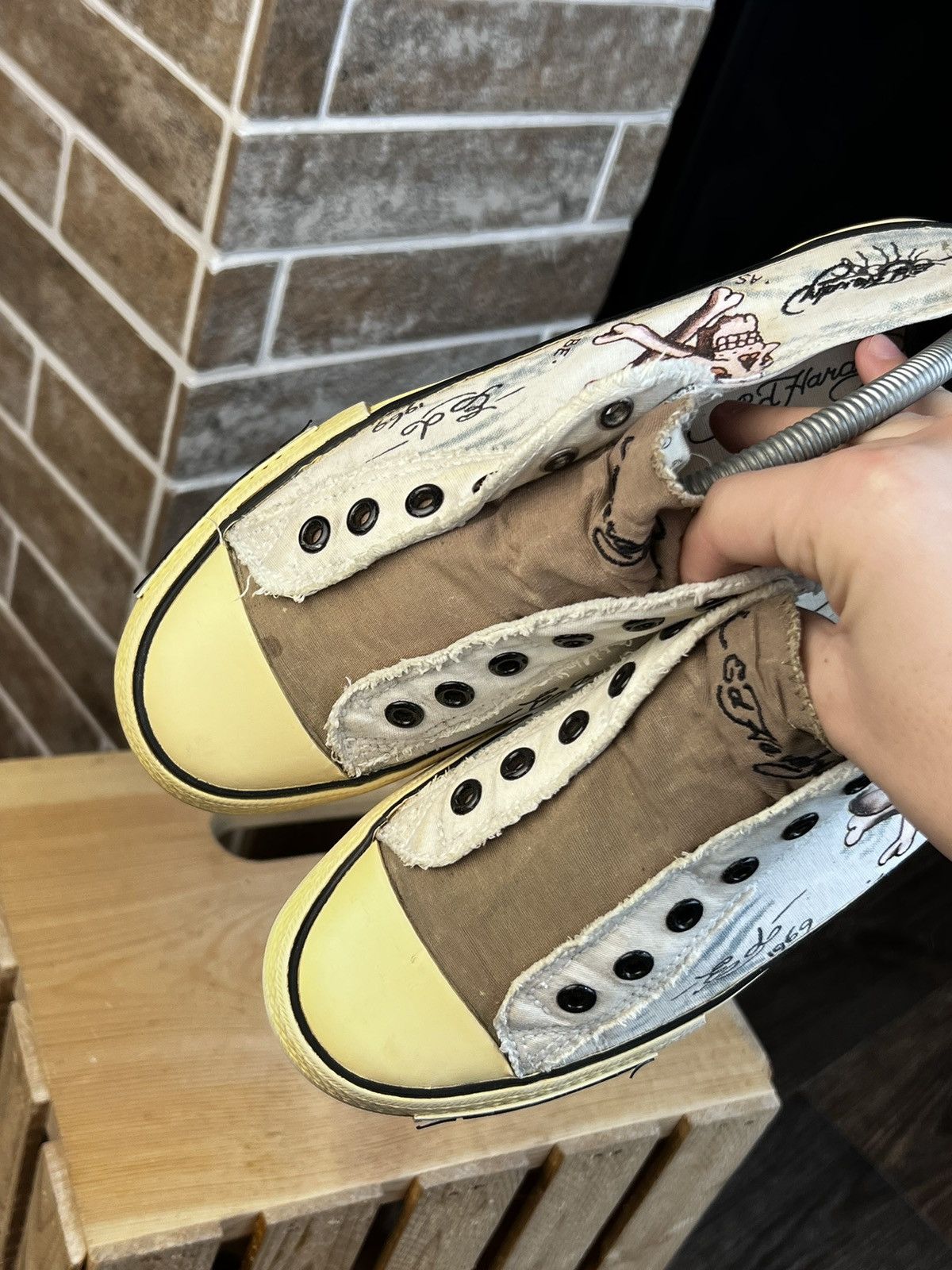 Christian Audigier × Ed Hardy × Vintage Ed Hardy Vintage Skulls Woman’s Beige Shoes Size US 8 / IT 38 - 4 Thumbnail